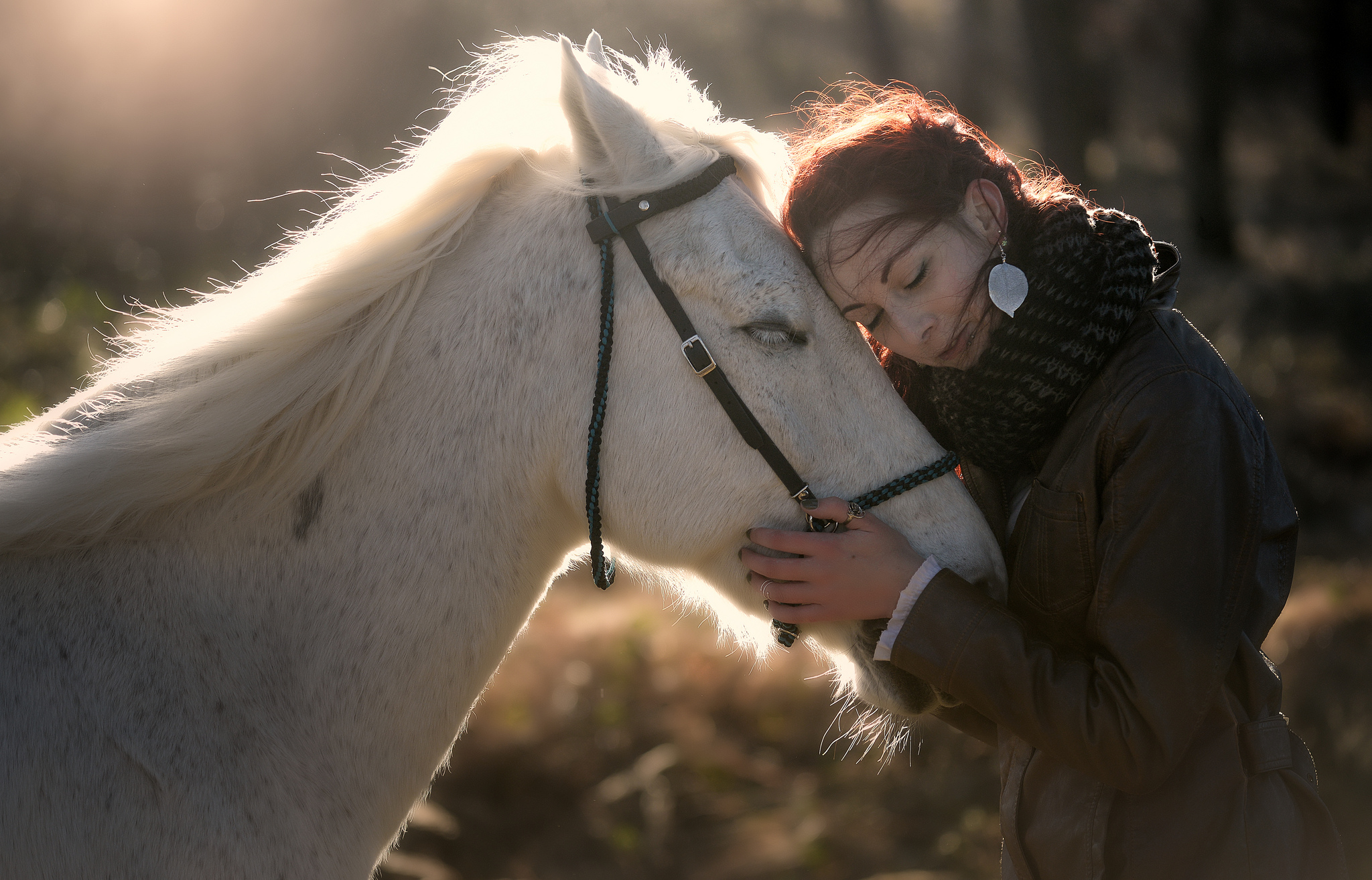 無料モバイル壁紙馬, 赤毛, ムード, 女性, イヤリング, 愛するをダウンロードします。