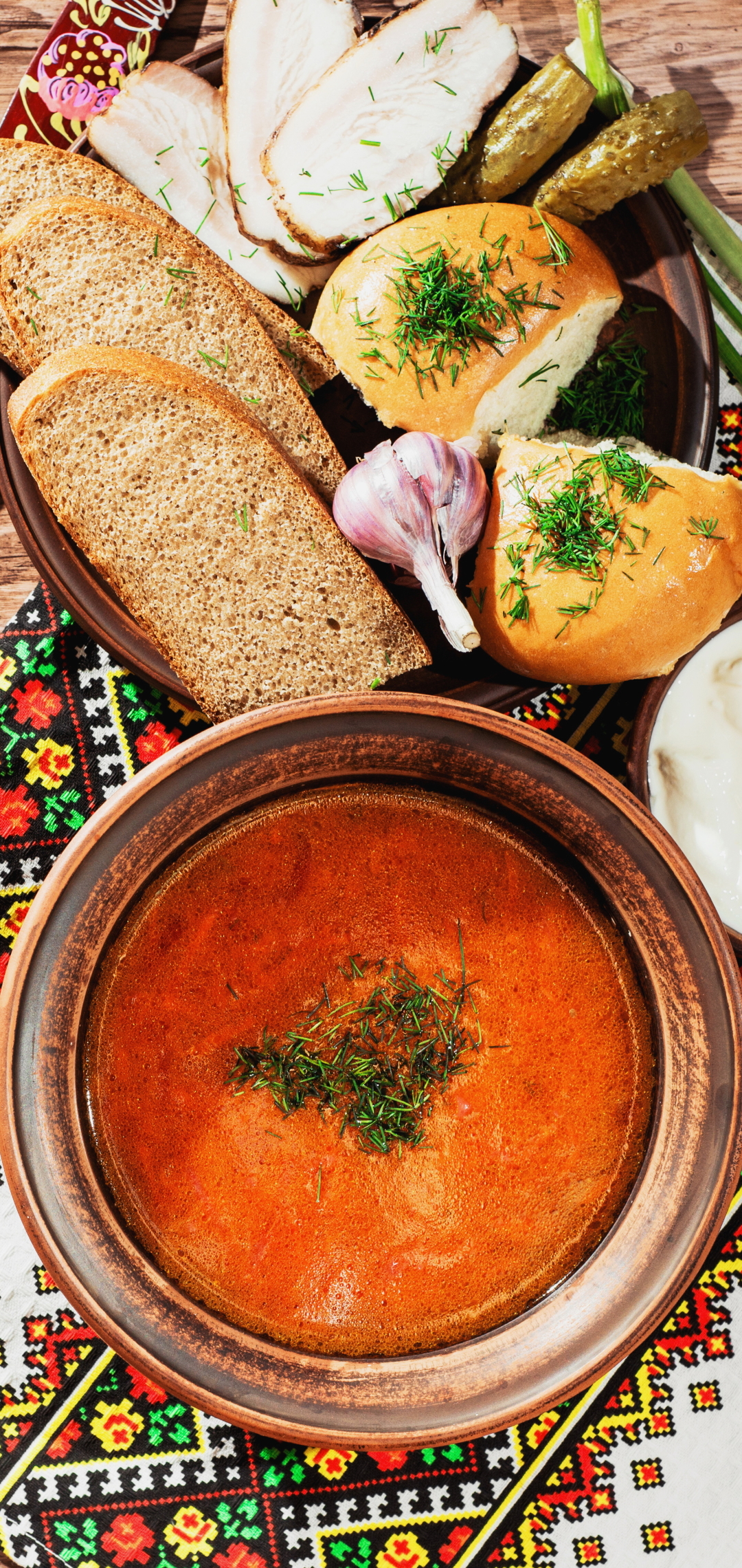 Download mobile wallpaper Food, Still Life, Bread, Garlic, Soup for free.