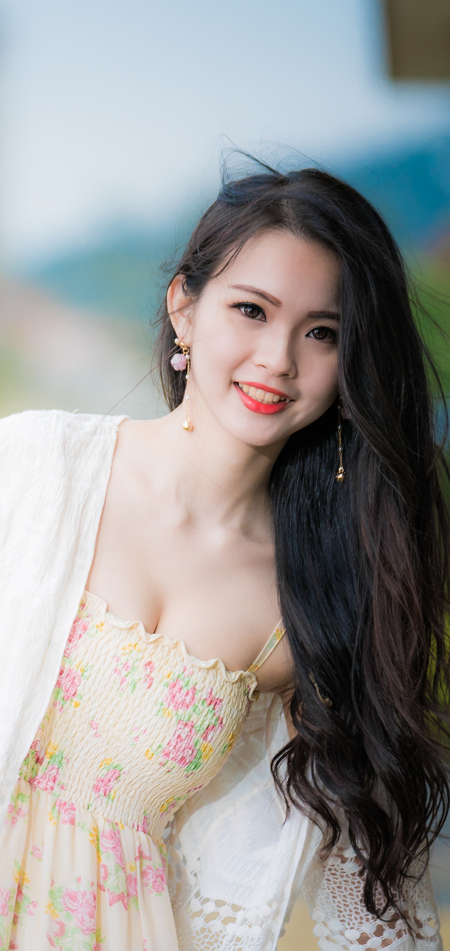 Download mobile wallpaper Smile, Model, Women, Asian, Black Hair, Long Hair for free.