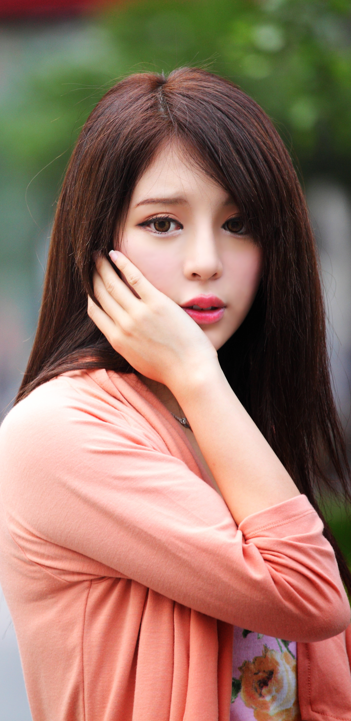 Download mobile wallpaper Bokeh, Model, Women, Asian, Taiwanese, Julie Chang, Zhang Qi Jun for free.