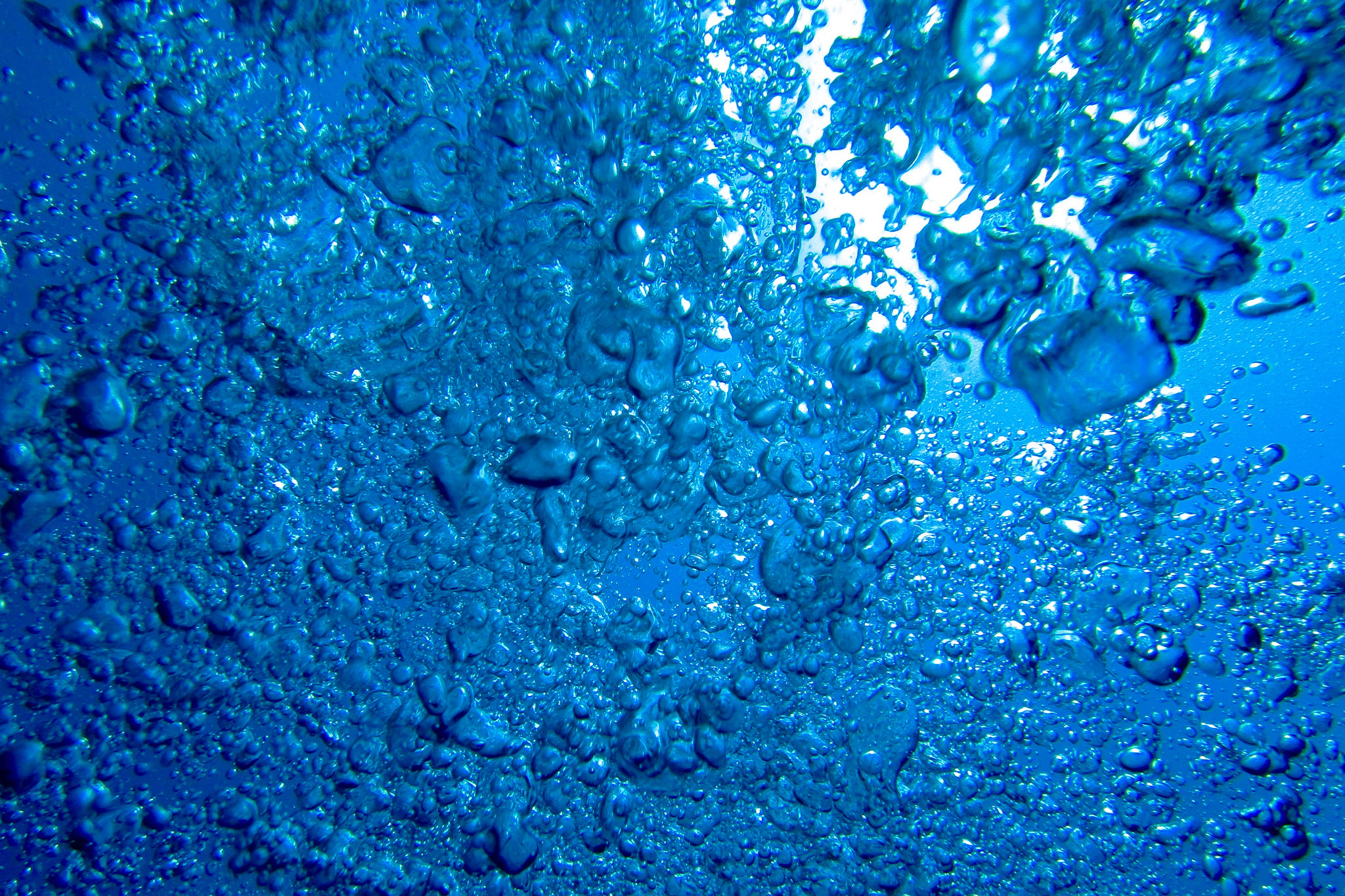 Free download wallpaper Water, Underwater, Photography, Bubble on your PC desktop