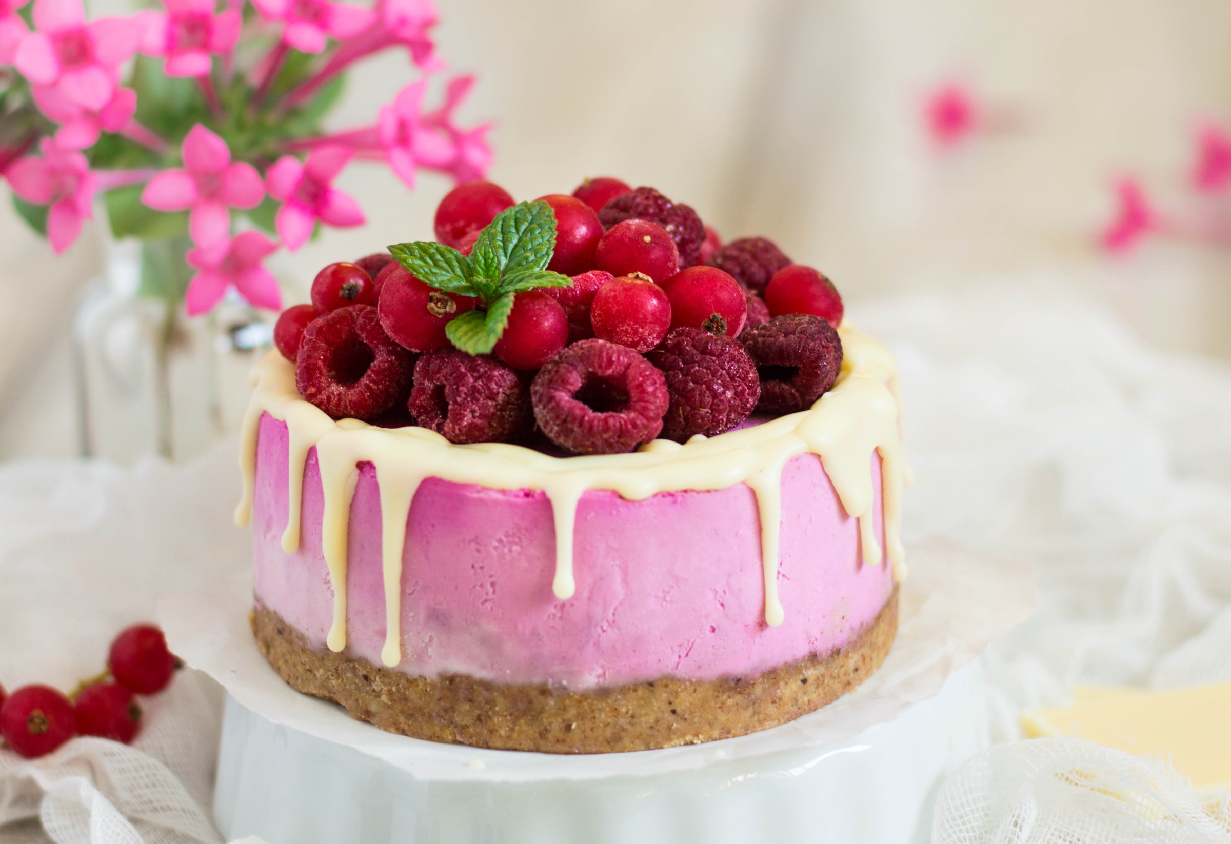 Download mobile wallpaper Food, Raspberry, Still Life, Cake, Berry, Pastry for free.