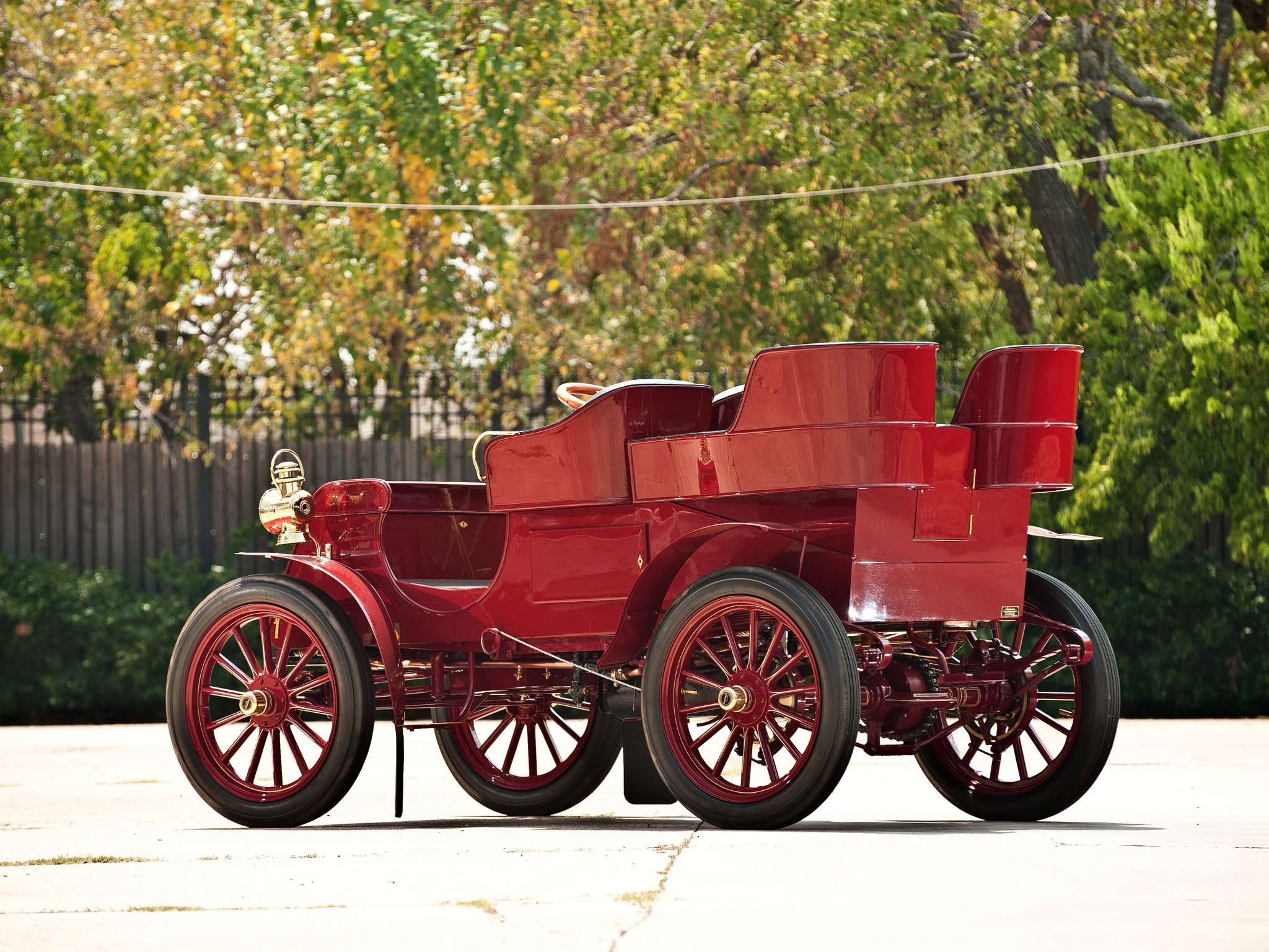 Завантажити шпалери 1902 Packard Model F Tonneau Із Заднім Входом на телефон безкоштовно