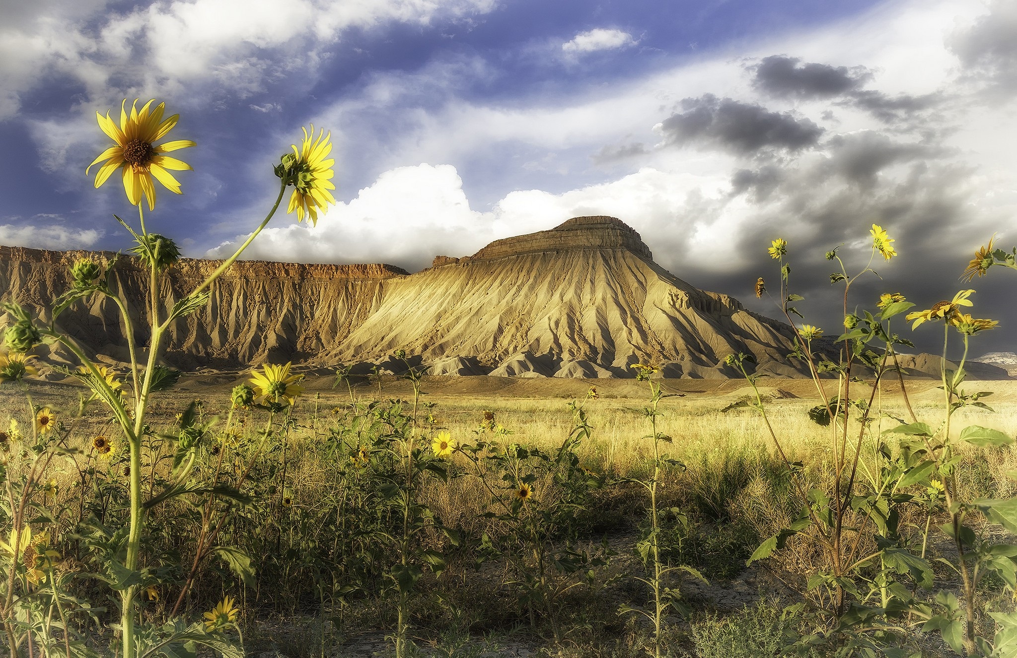 Descarga gratuita de fondo de pantalla para móvil de Montañas, Montaña, Tierra/naturaleza.