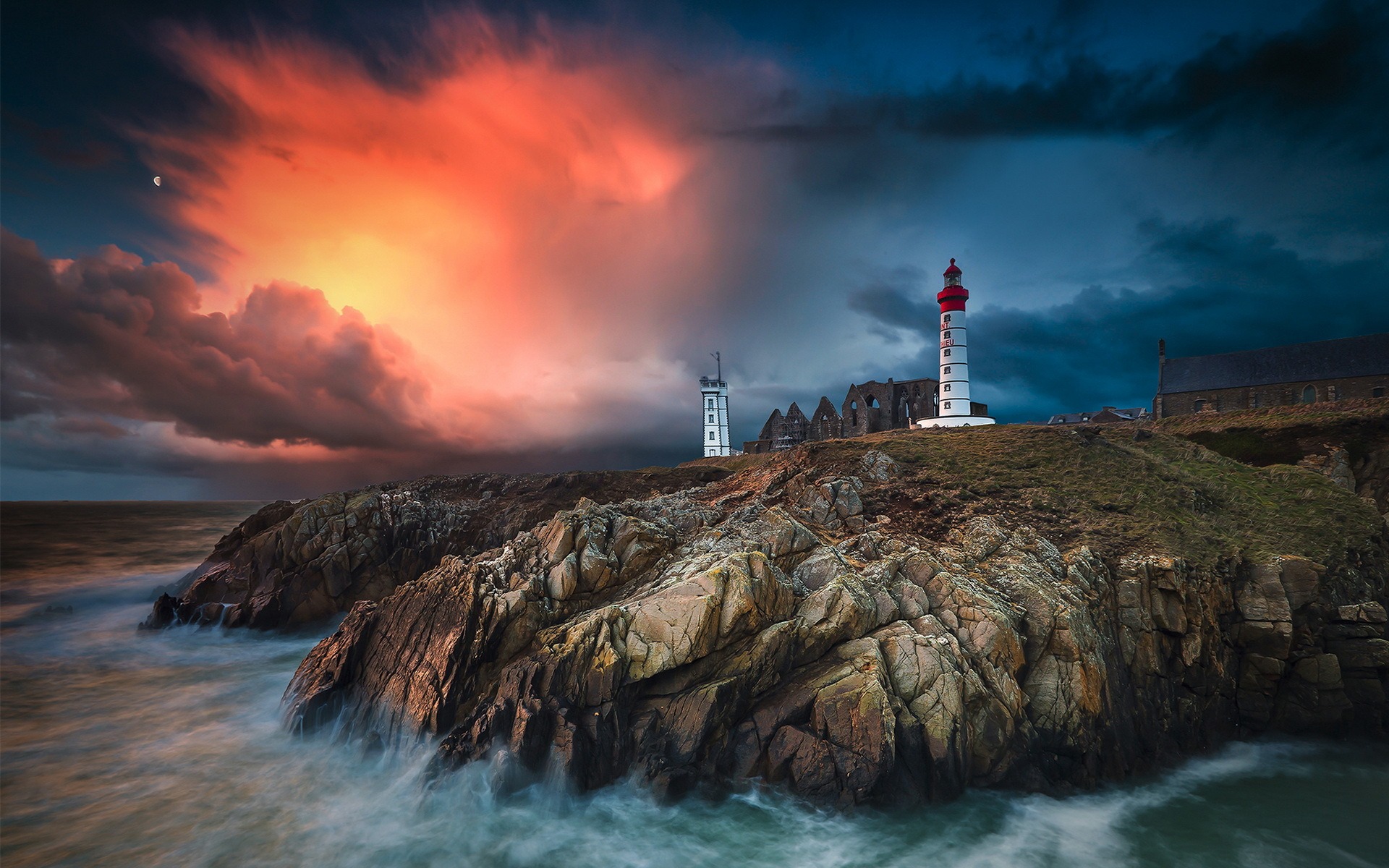 Free download wallpaper Sunset, Sky, Sea, Ocean, Lighthouse, Man Made on your PC desktop