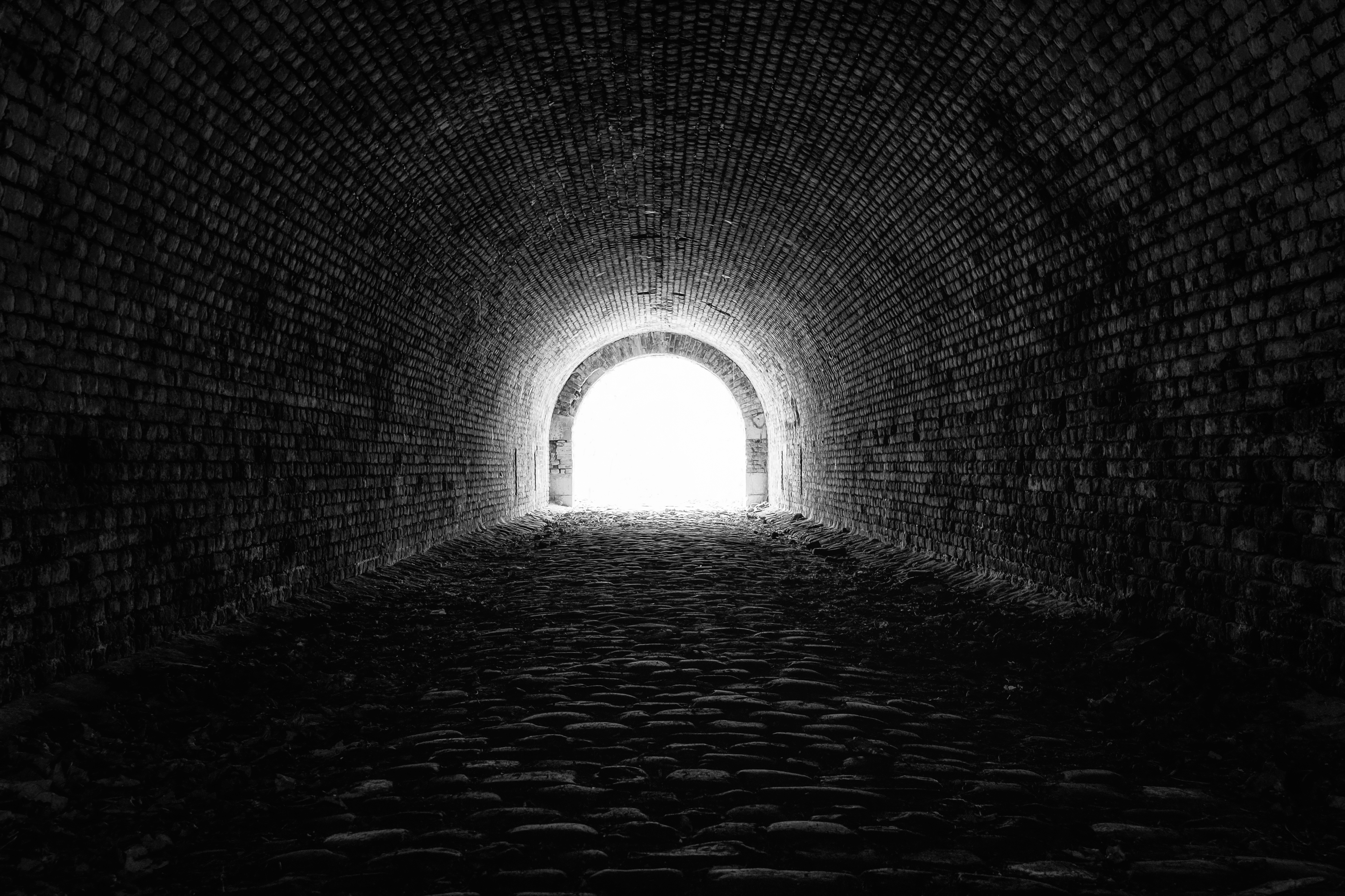 Download mobile wallpaper Tunnel, Chb, Arch, Bw, Brick for free.