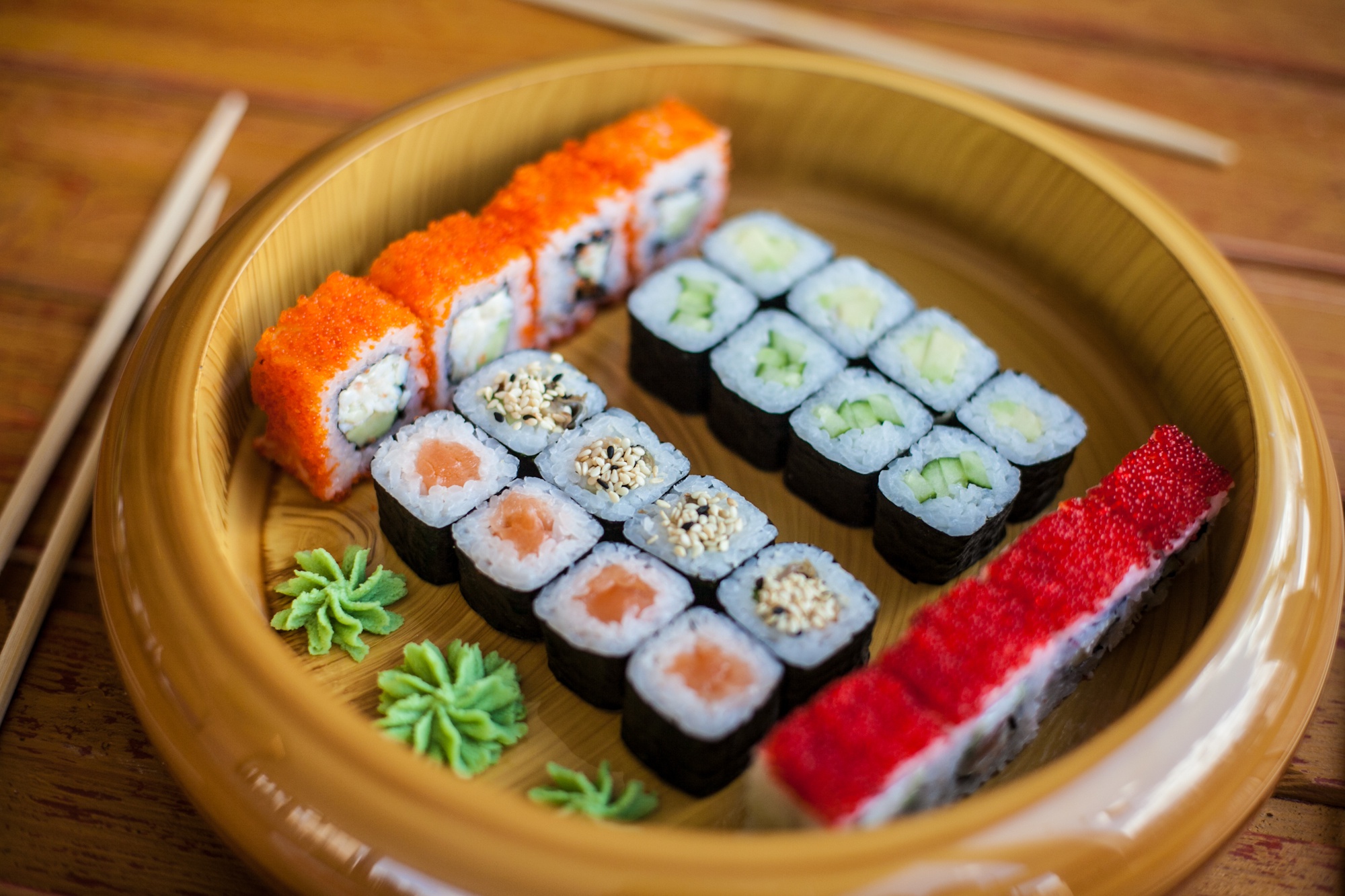 Handy-Wallpaper Sushi, Meeresfrüchte, Nahrungsmittel kostenlos herunterladen.