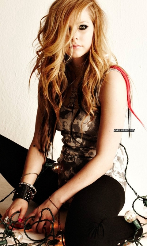 Download mobile wallpaper Music, Avril Lavigne for free.