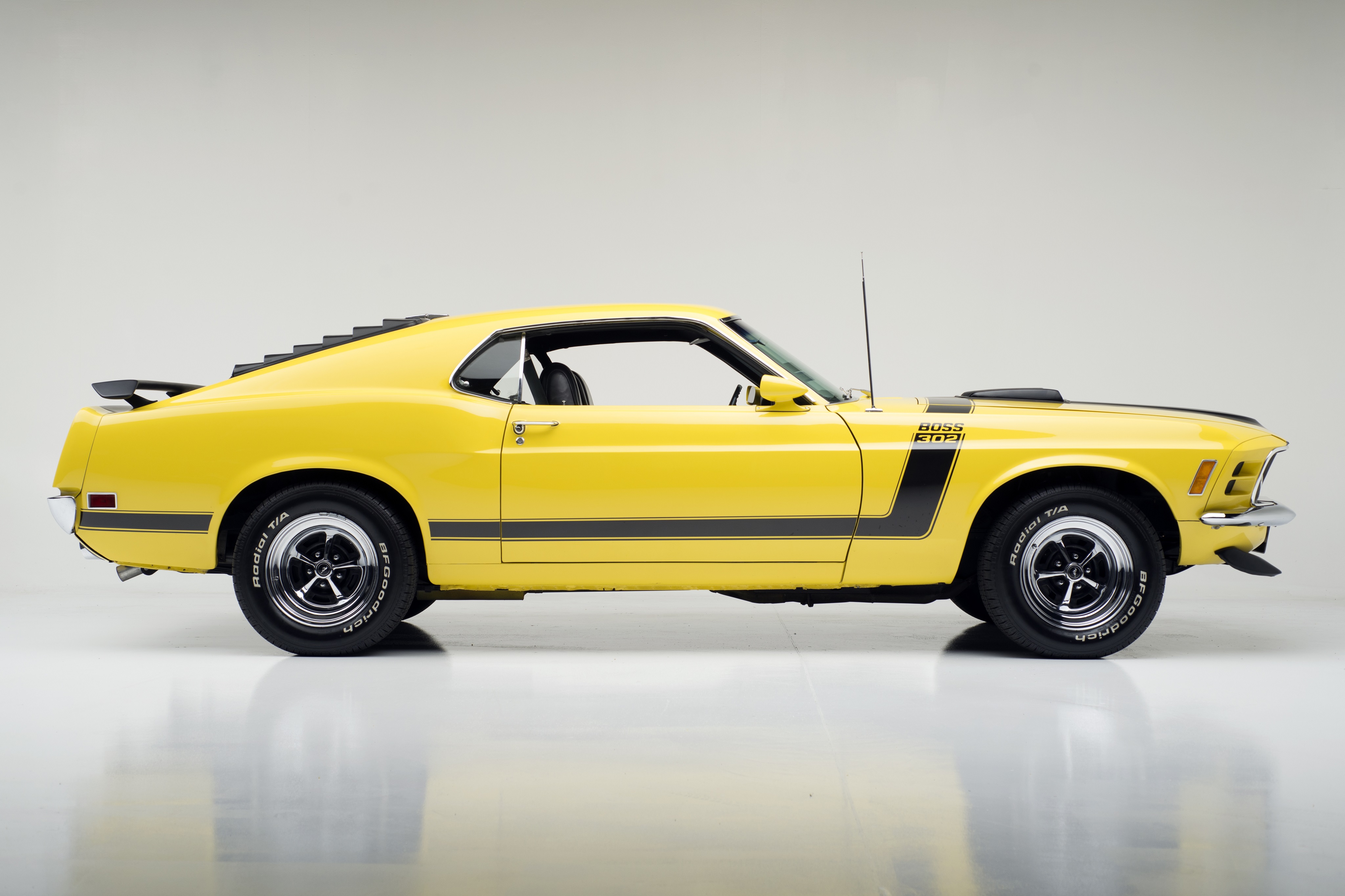 Download mobile wallpaper Ford, Car, Muscle Car, Fastback, Vehicles, Ford Mustang Boss 302, Yellow Car for free.