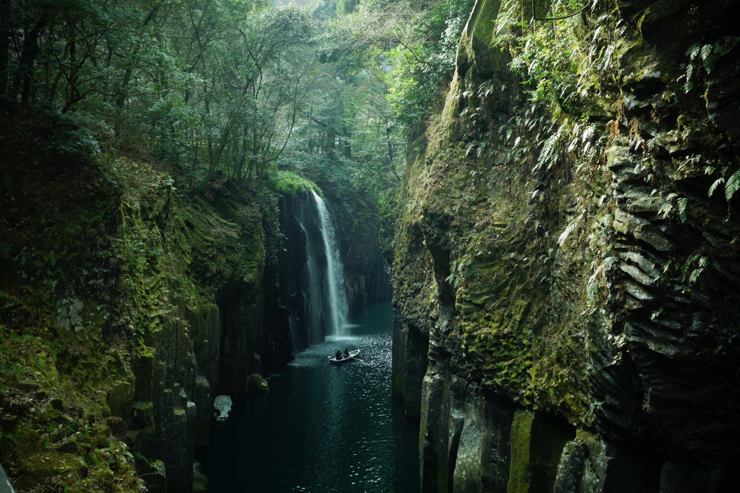 Download mobile wallpaper Waterfalls, Waterfall, Earth, Japan for free.