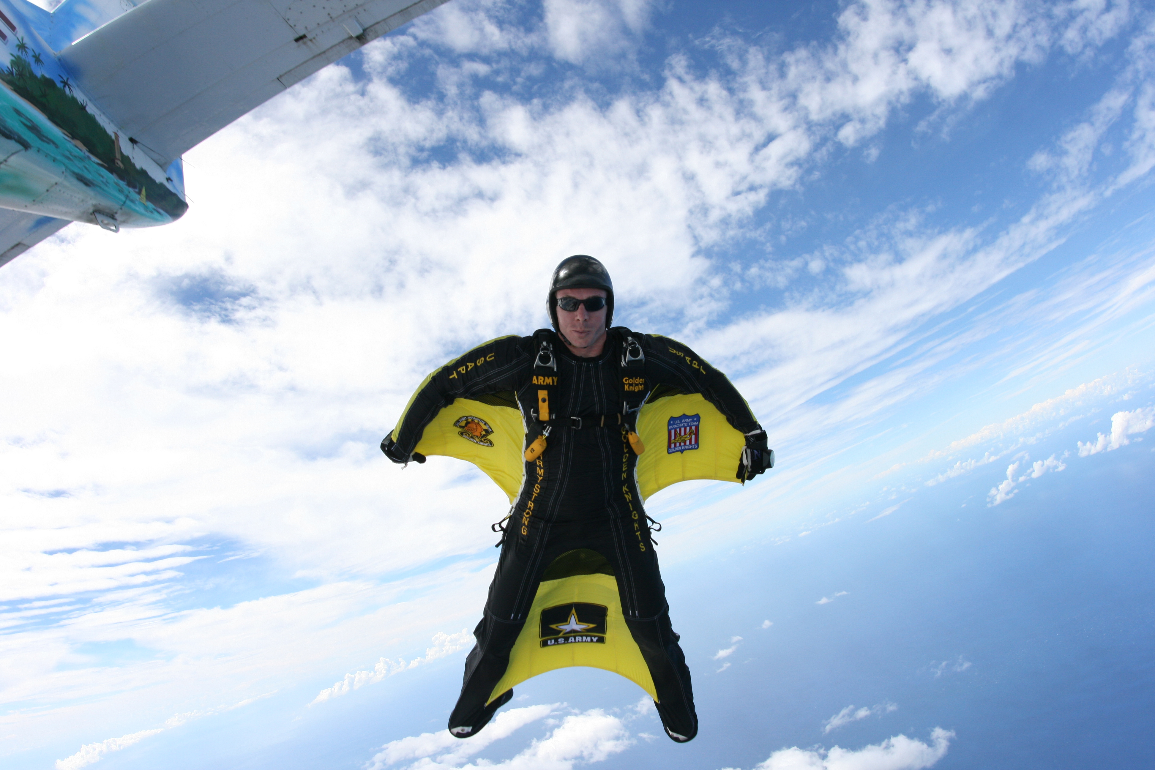 720639 Papéis de parede e Wingsuit Voando imagens na área de trabalho. Baixe os protetores de tela  no PC gratuitamente