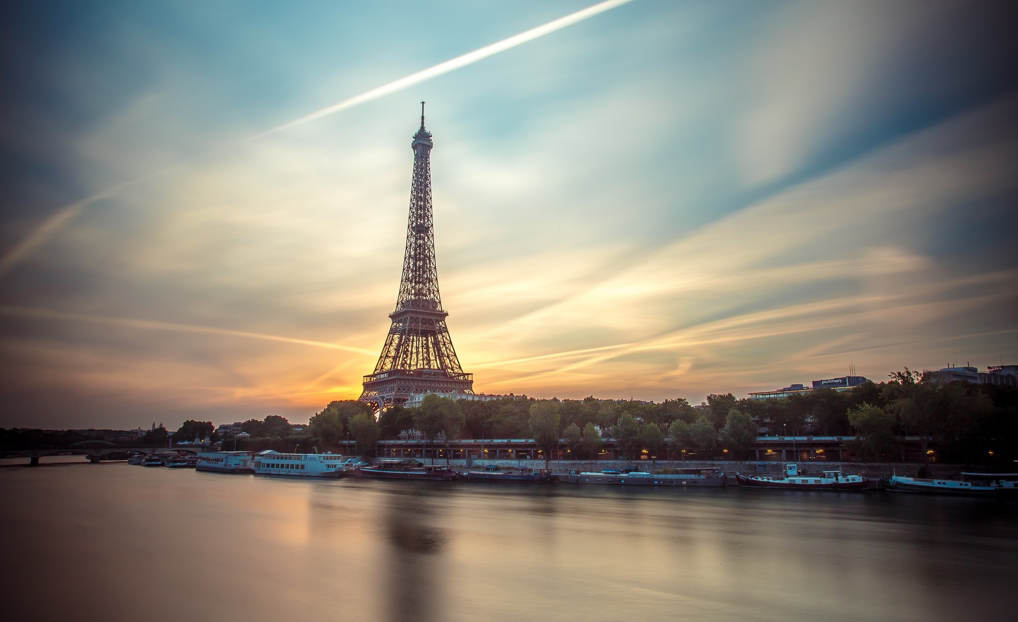 Free download wallpaper Sky, Paris, Eiffel Tower, Monuments, France, Monument, Man Made on your PC desktop