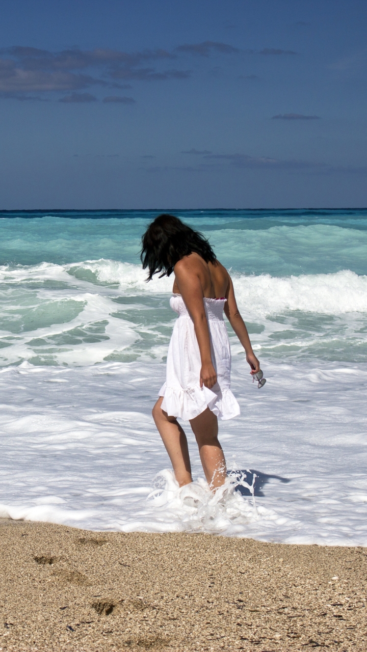 Download mobile wallpaper Beach, Sand, Horizon, Ocean, Rear, Wave, Women for free.