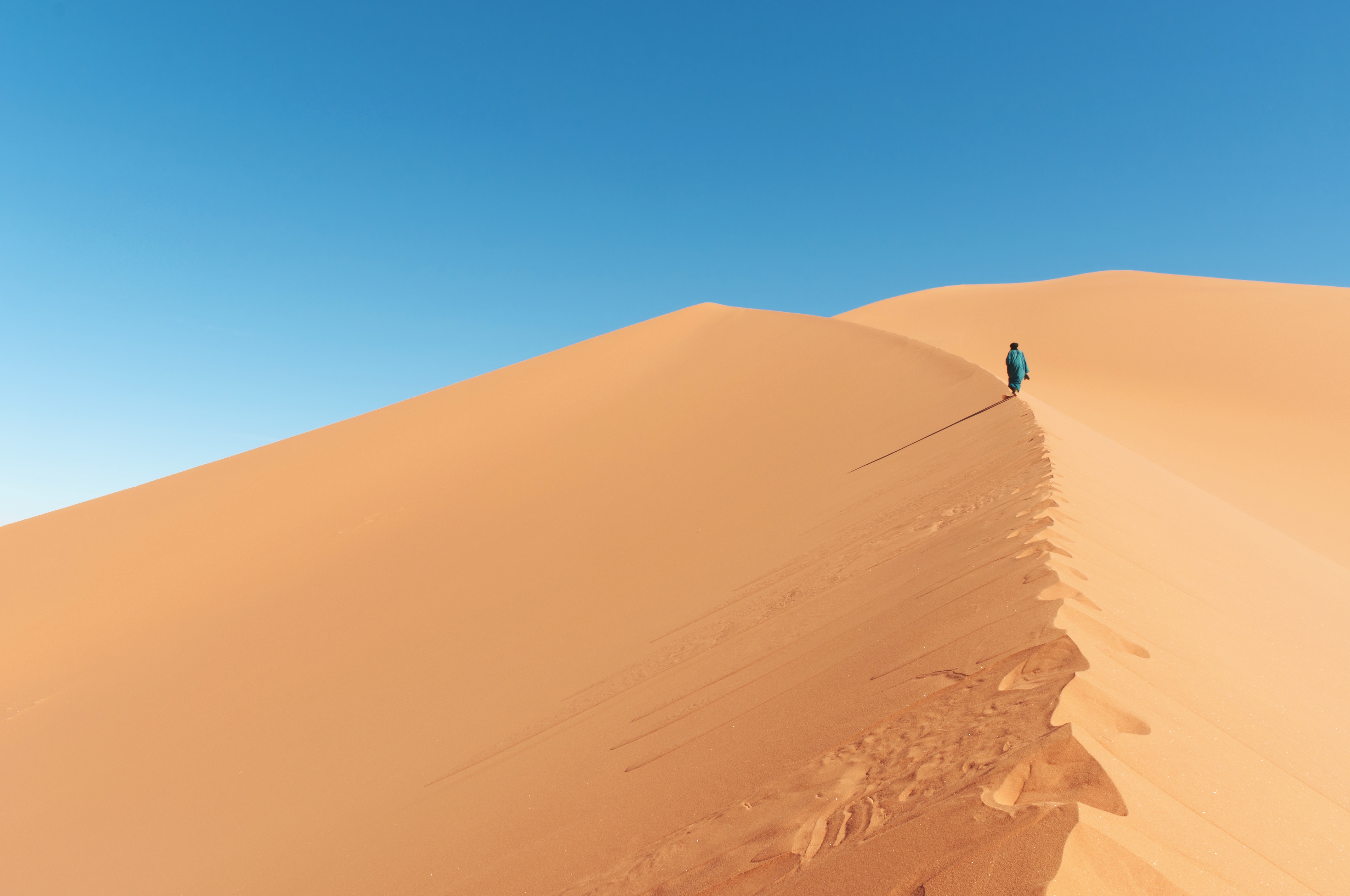 867729 Hintergrundbild herunterladen erde/natur, steppe, afrika, algerien, düne, sahara, sand, tassili n’ajjer, tuareg - Bildschirmschoner und Bilder kostenlos
