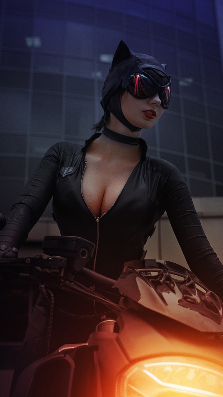 Download mobile wallpaper Catwoman, Women, Cosplay for free.