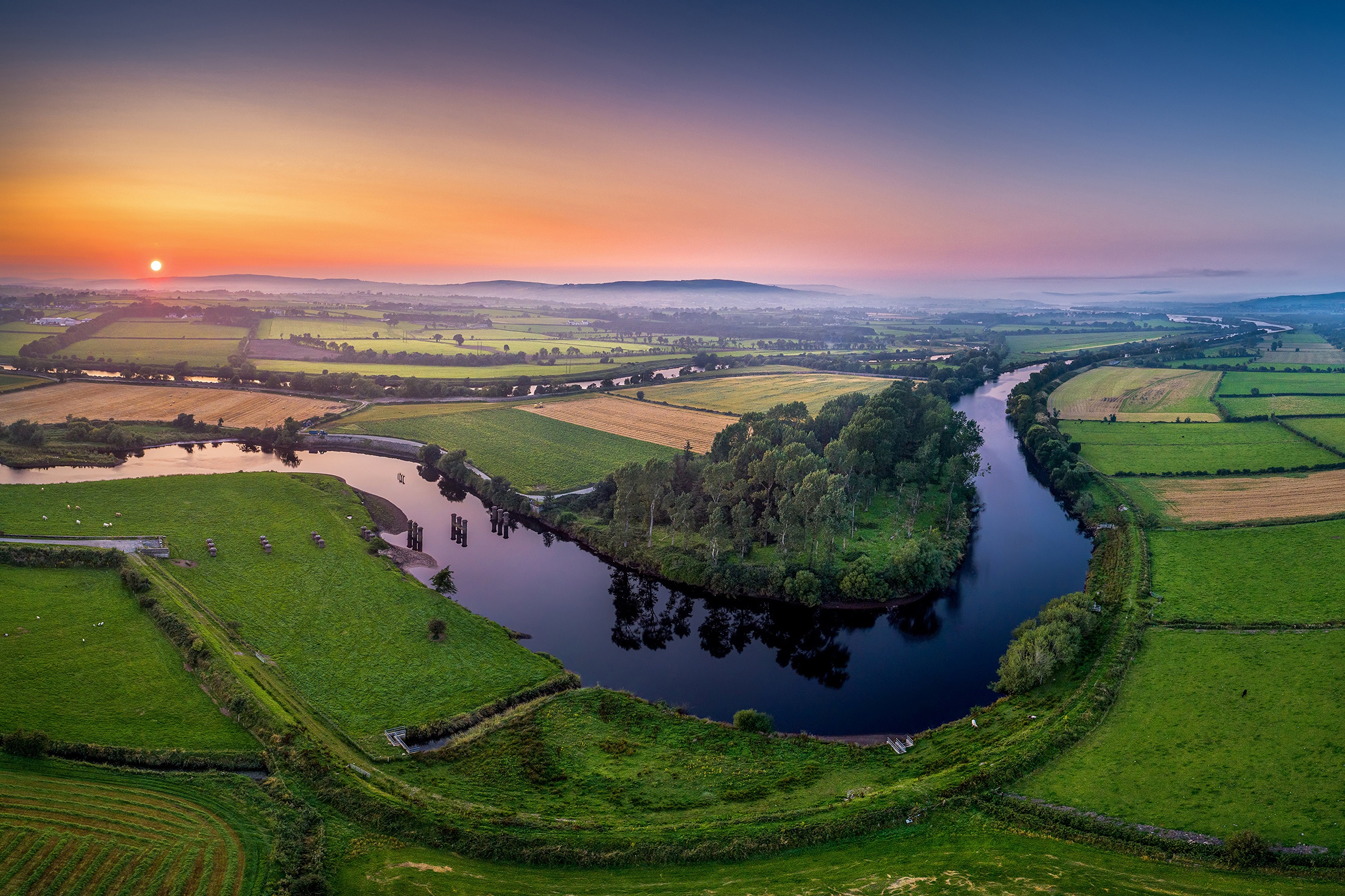 Скачать картинку Пейзаж, Река, Ирландия, Земля/природа в телефон бесплатно.