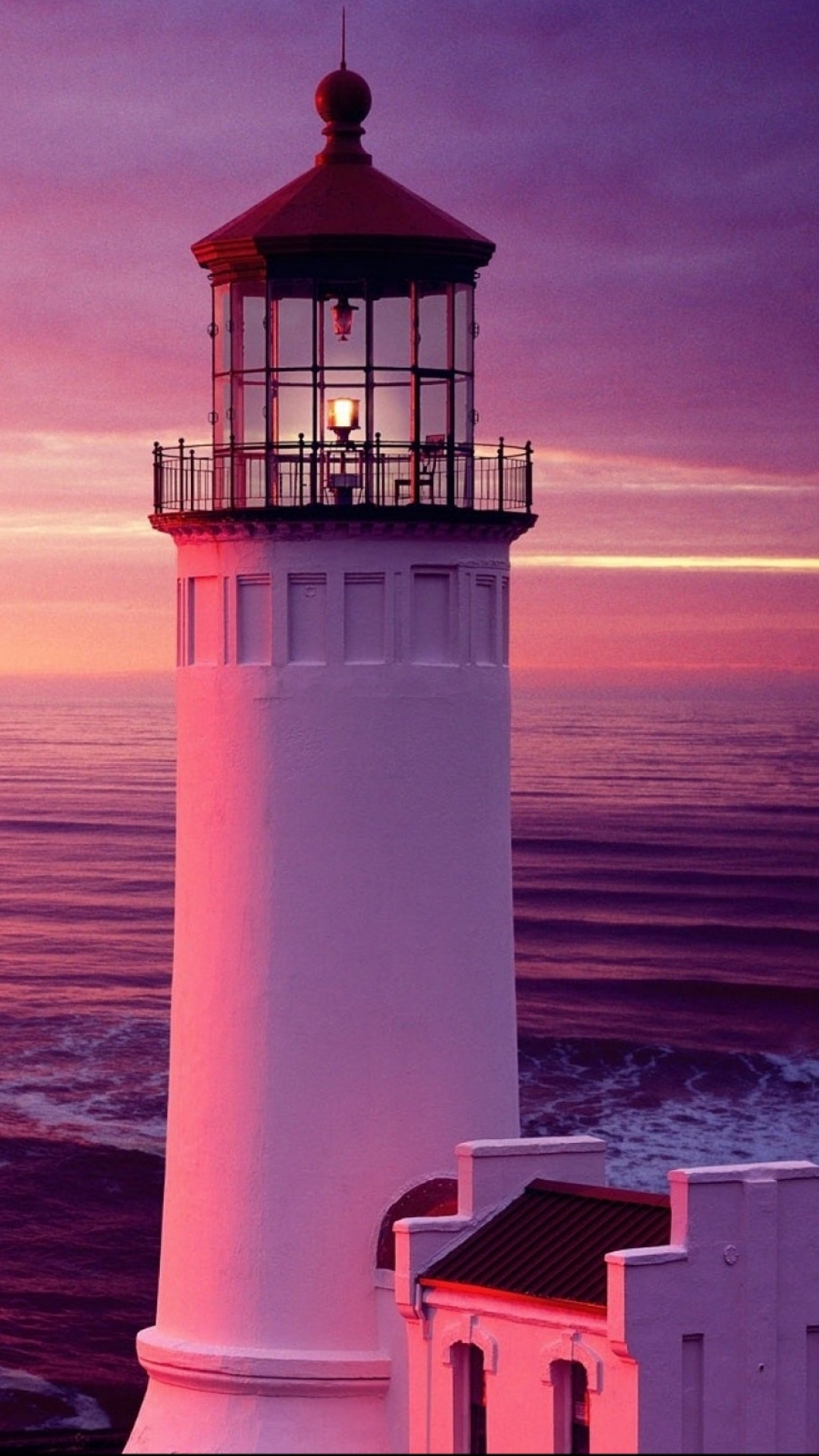 Handy-Wallpaper Ozean, Leuchtturm, Wolke, Himmel, Sonnenuntergang, Menschengemacht kostenlos herunterladen.