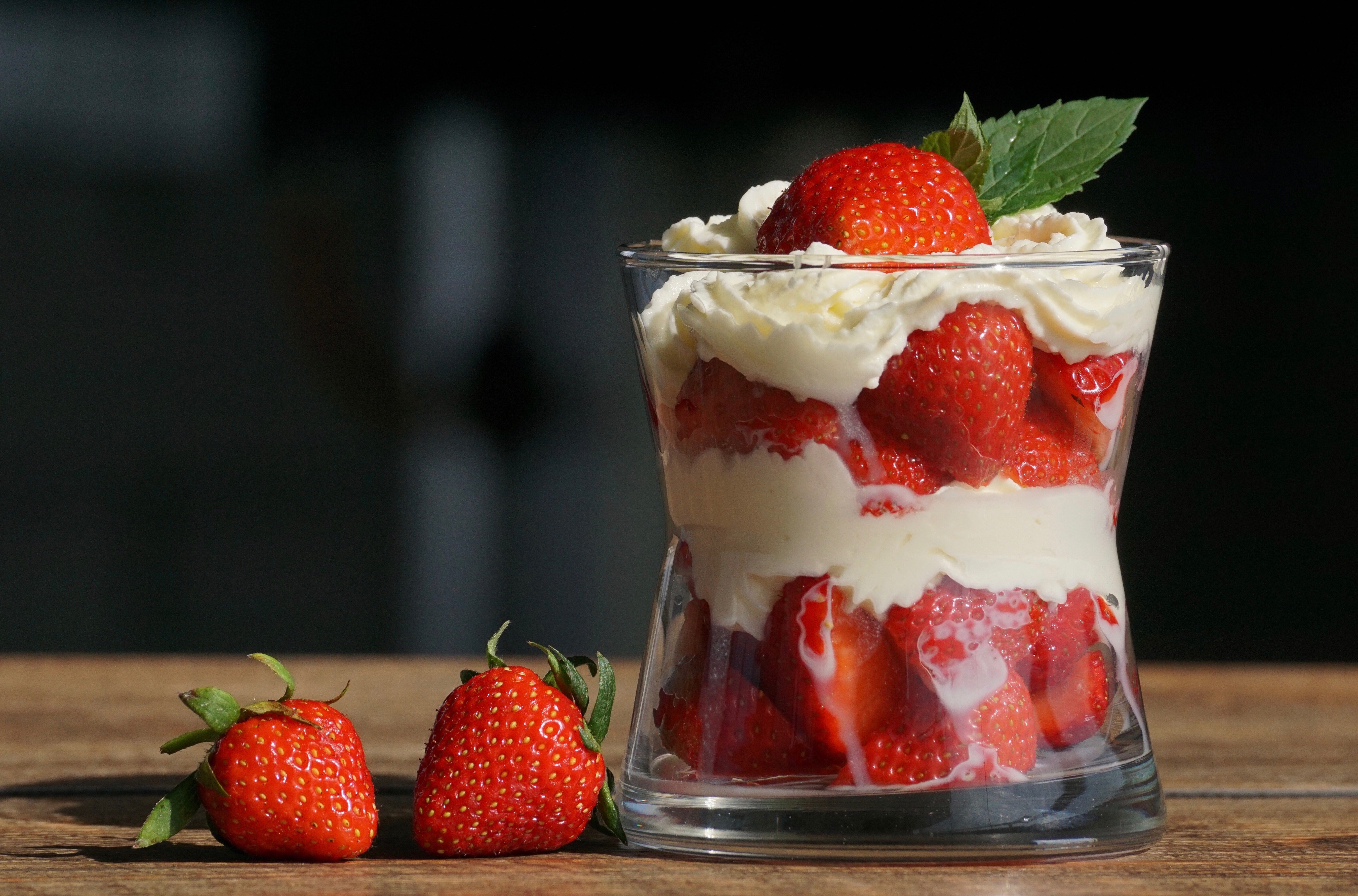 Free download wallpaper Fruits, Food, Strawberry, Dessert, Cream, Berry, Fruit on your PC desktop