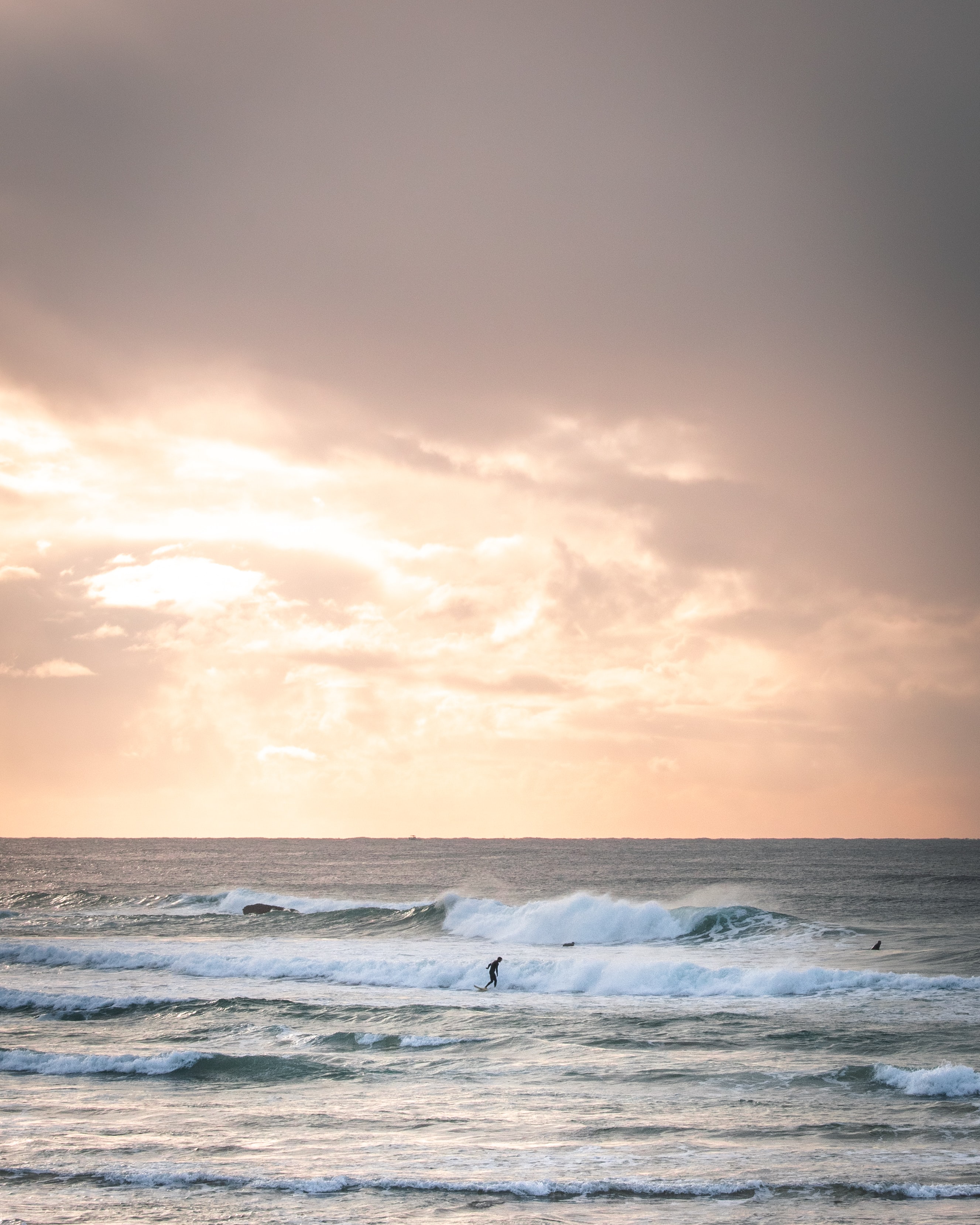 Laden Sie das Sky, Horizont, Surfen, Ozean, Natur, Waves-Bild kostenlos auf Ihren PC-Desktop herunter