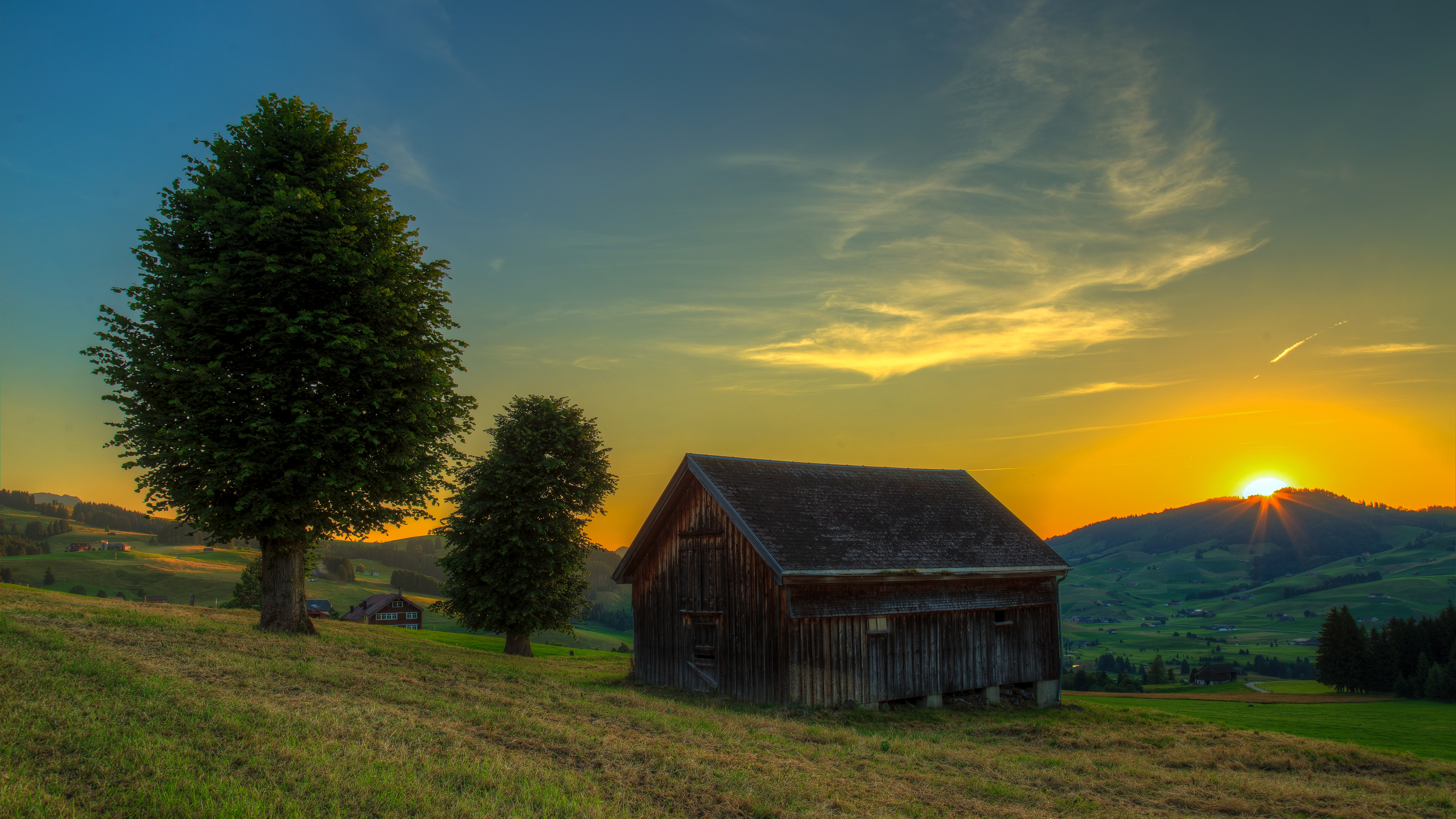 Handy-Wallpaper Baum, Gebirge, Fotografie, Sonnenuntergang kostenlos herunterladen.