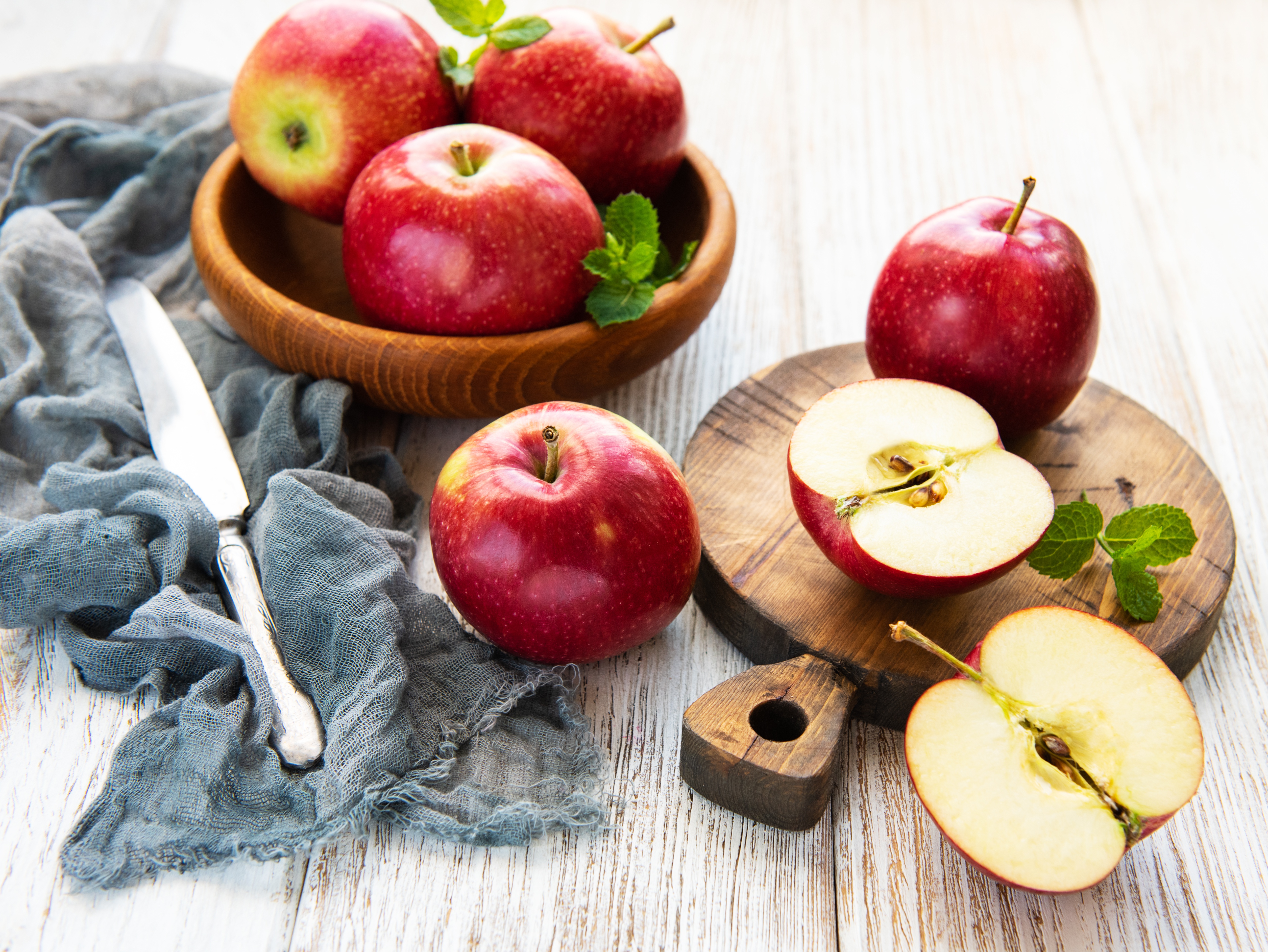 Handy-Wallpaper Frucht, Apfel, Nahrungsmittel, Stillleben, Früchte kostenlos herunterladen.