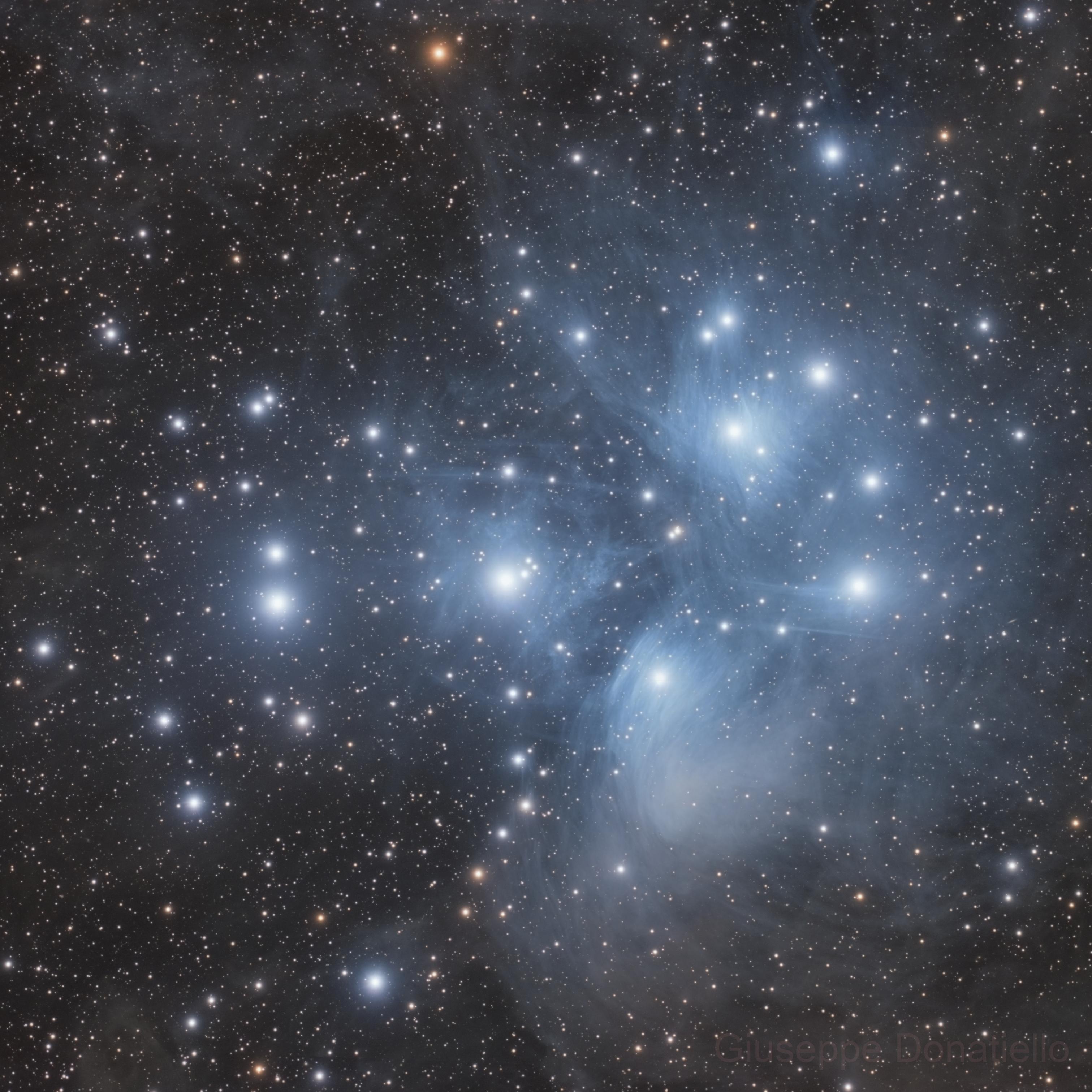 Скачати мобільні шпалери Messier 45, Мессьє 45, Туманність, Галактика, Галактики, Зірки, Космос безкоштовно.