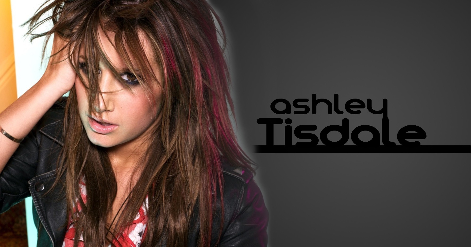  Ashley Tisdale Full HD Wallpaper