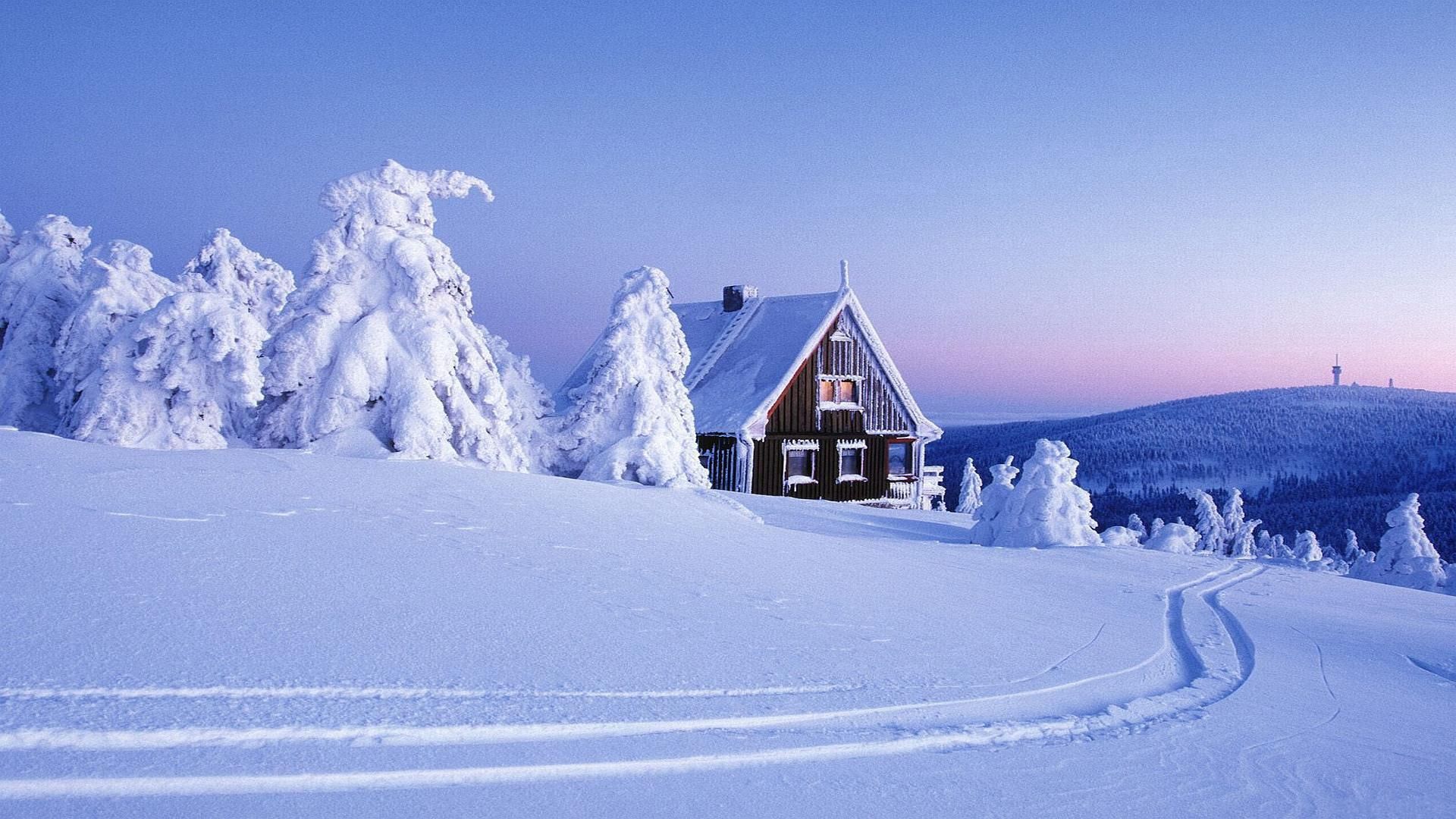 nature, winter, lodge, mountains, snow, small house, drifts, traces, ate, cover, severity, heaviness