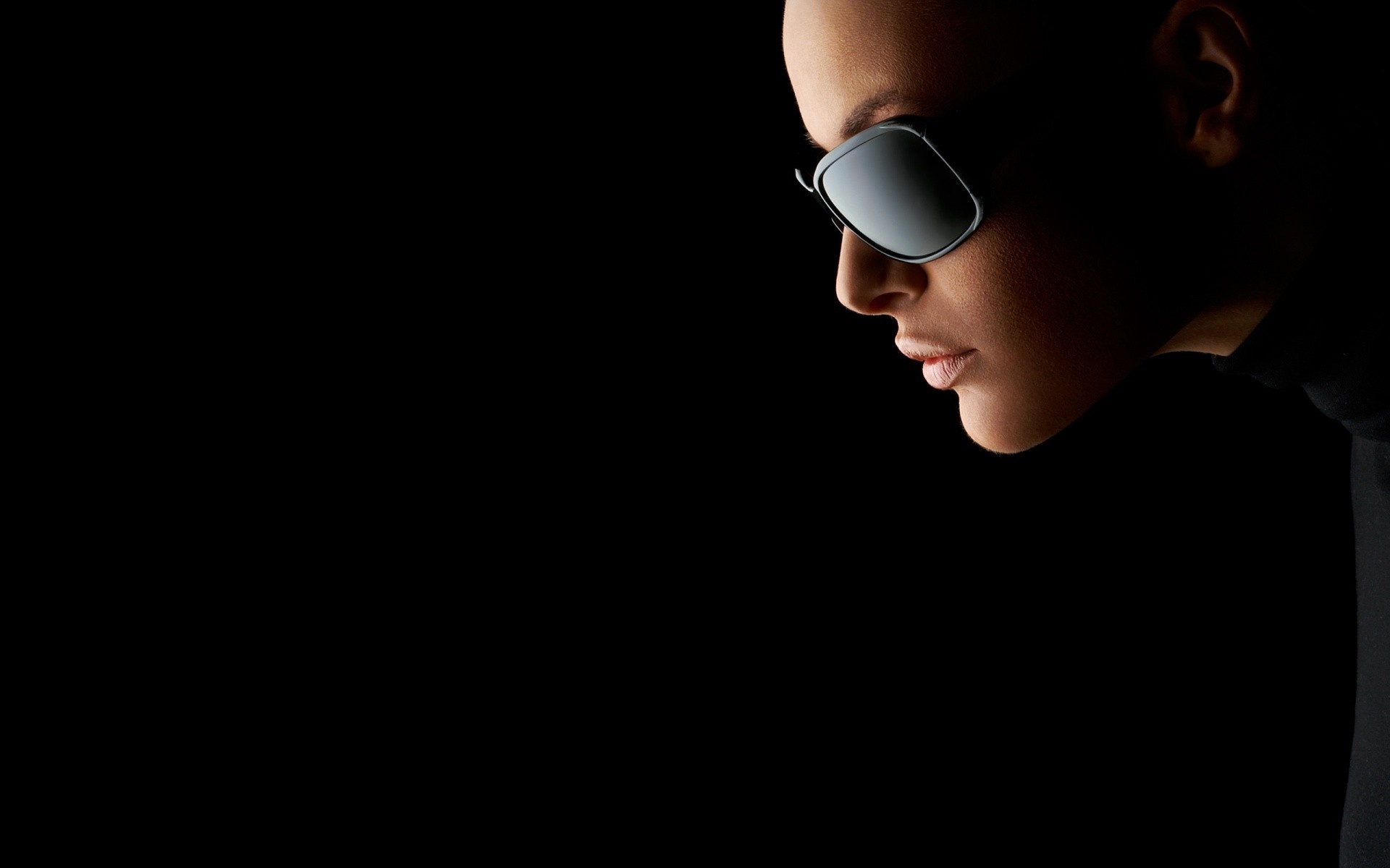 Download mobile wallpaper Face, Sunglasses, Women for free.