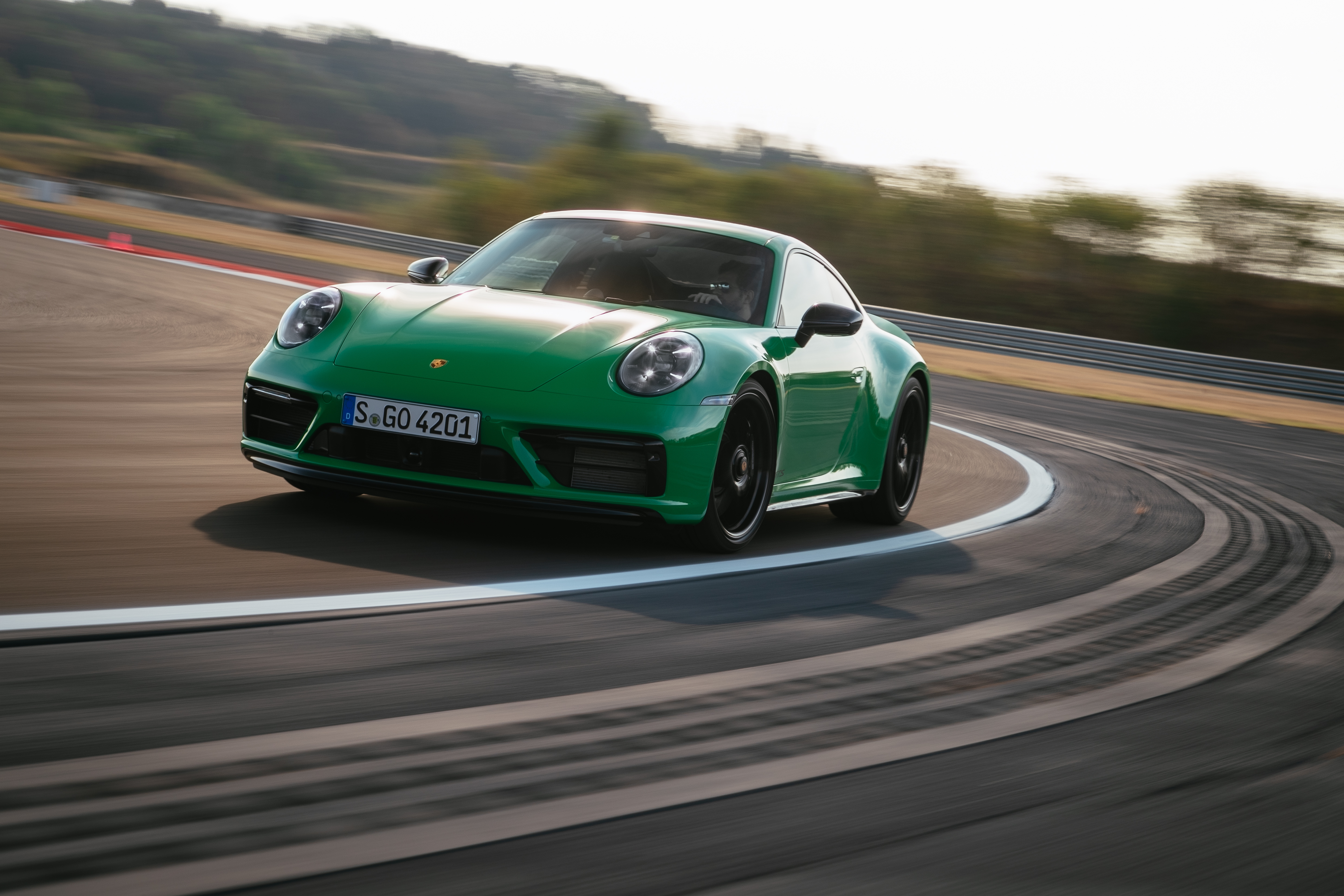 Free download wallpaper Porsche, Porsche 911, Vehicles, Porsche 911 Carrera Gts on your PC desktop