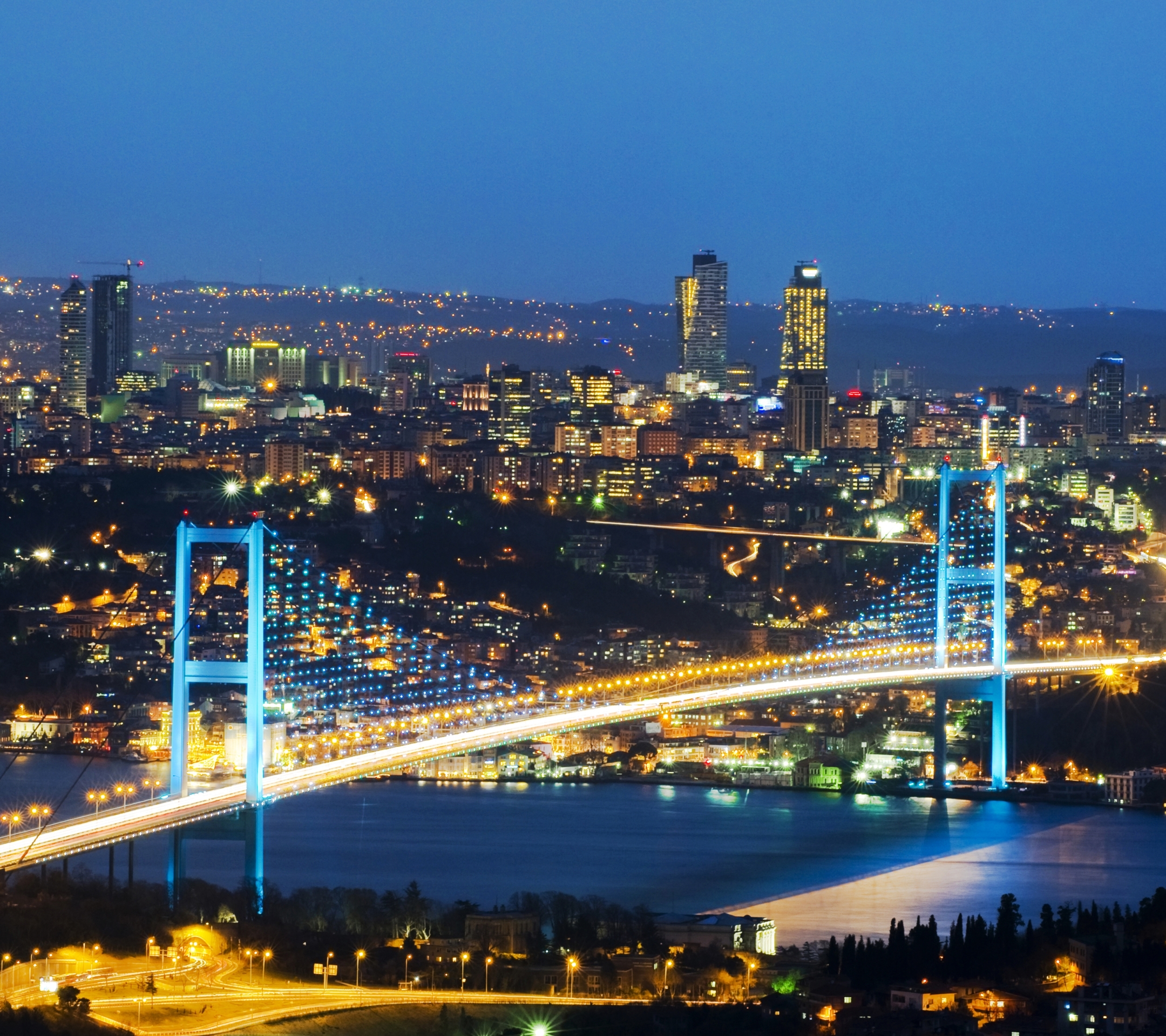 1105217 télécharger le fond d'écran construction humaine, le pont du bosphore, istanbul, bosphore, turquie, nuit, des ponts - économiseurs d'écran et images gratuitement