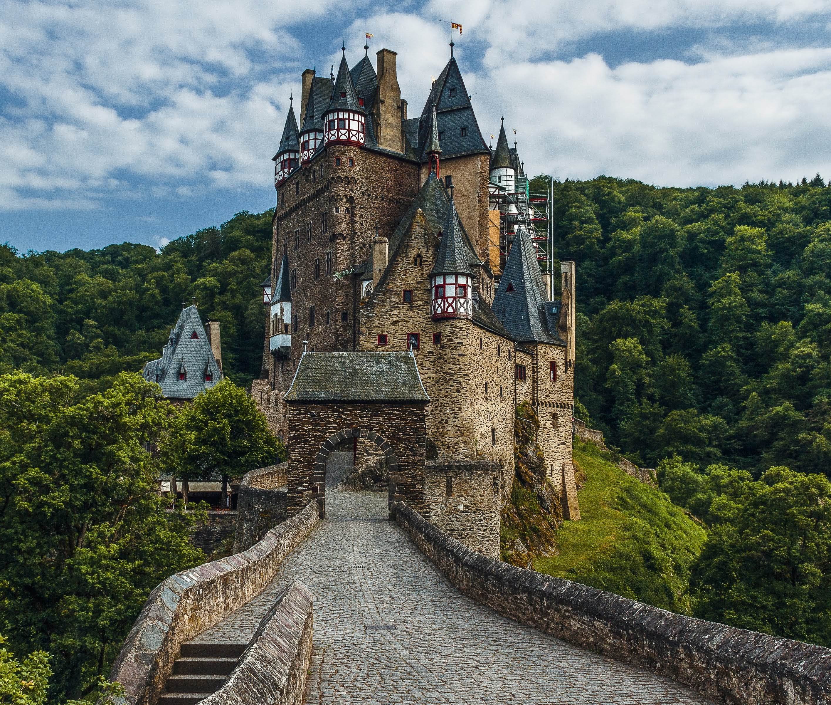 Baixar papel de parede para celular de Castelos, Alemanha, Castelo, Feito Pelo Homem, Castelo De Eltz gratuito.