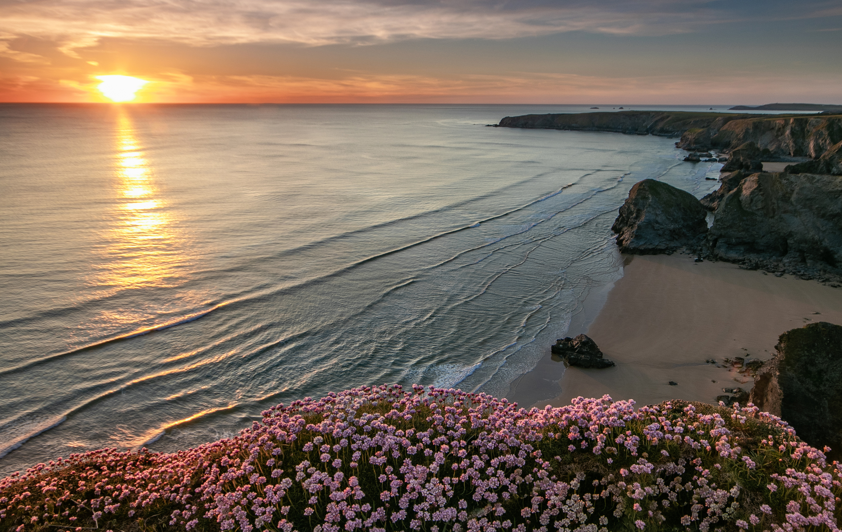 Download mobile wallpaper Nature, Beach, Sand, Horizon, Ocean, Sunrise, Earth, England for free.