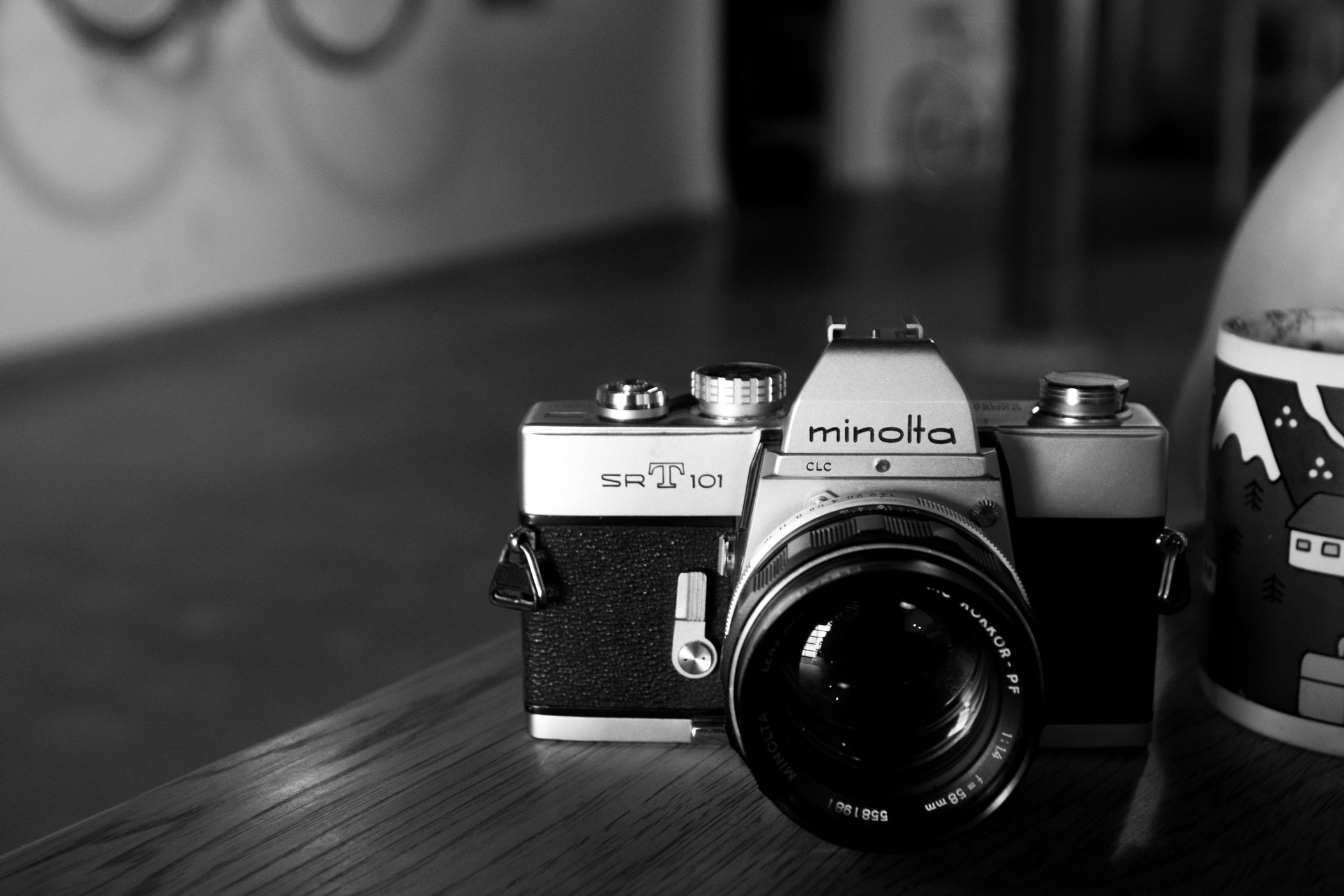 Download mobile wallpaper Camera, Man Made, Black & White, Minolta for free.