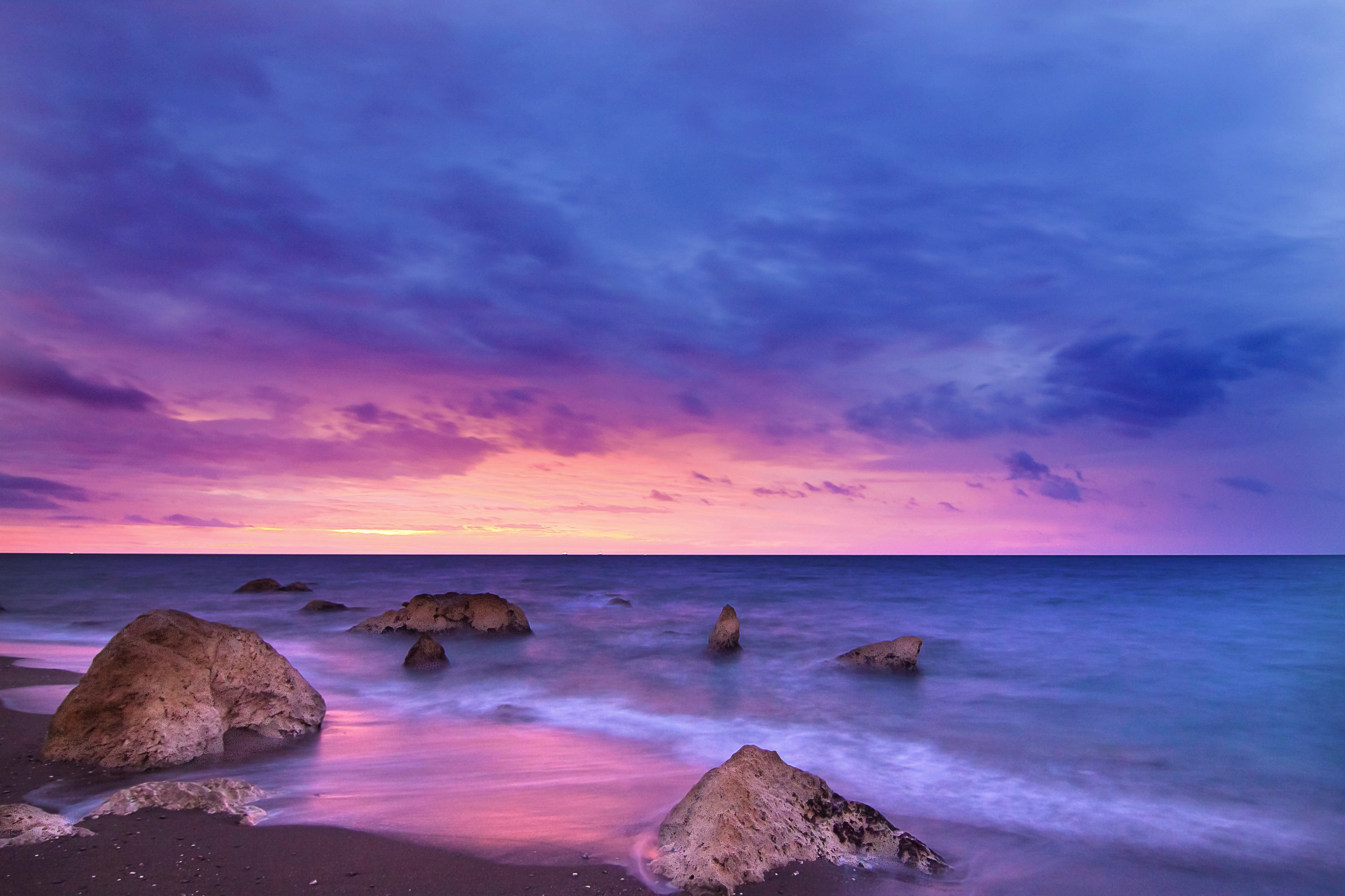 Download mobile wallpaper Sunset, Sky, Beach, Horizon, Earth for free.