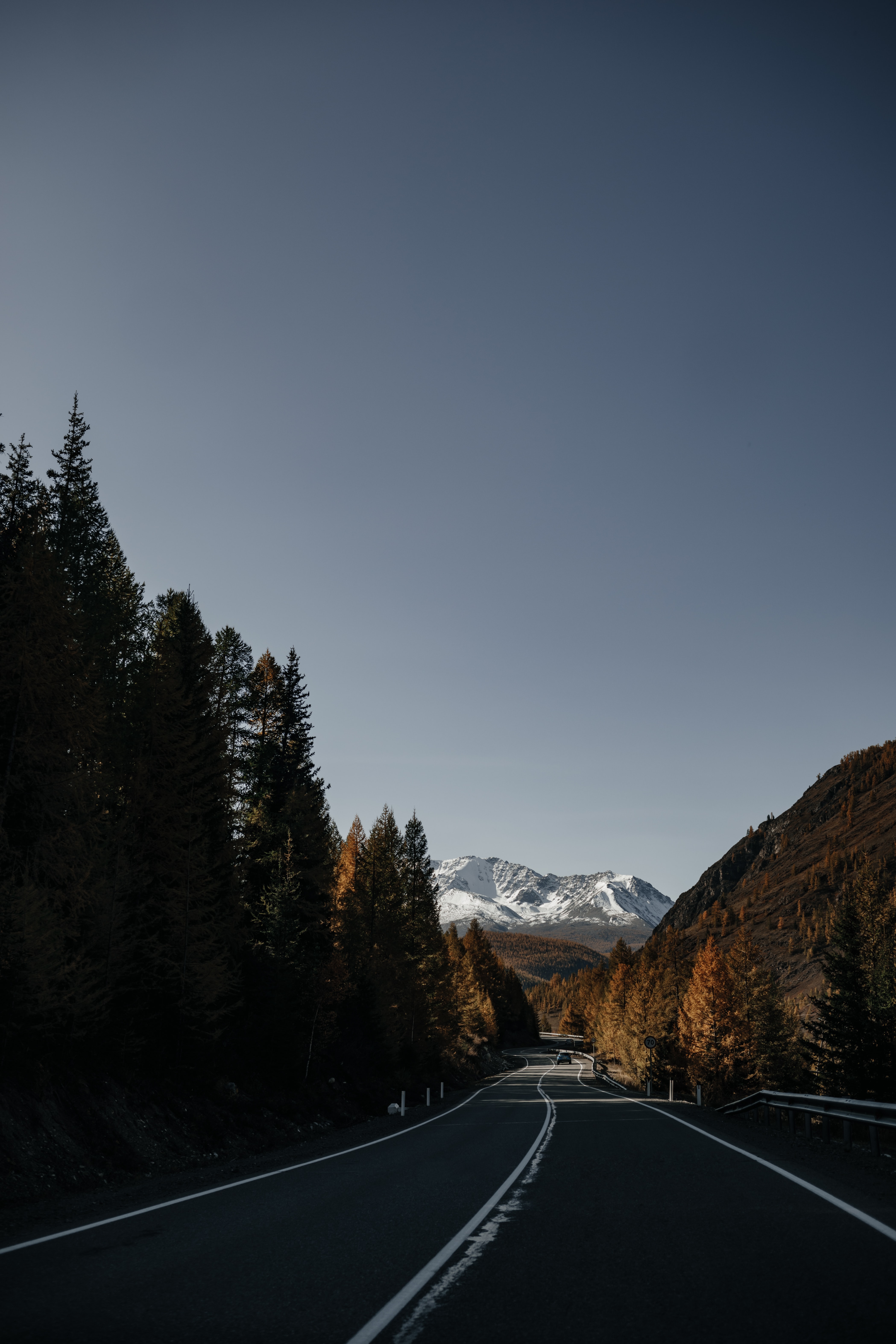 Download mobile wallpaper Trees, Nature, Road, Mountains, Asphalt for free.