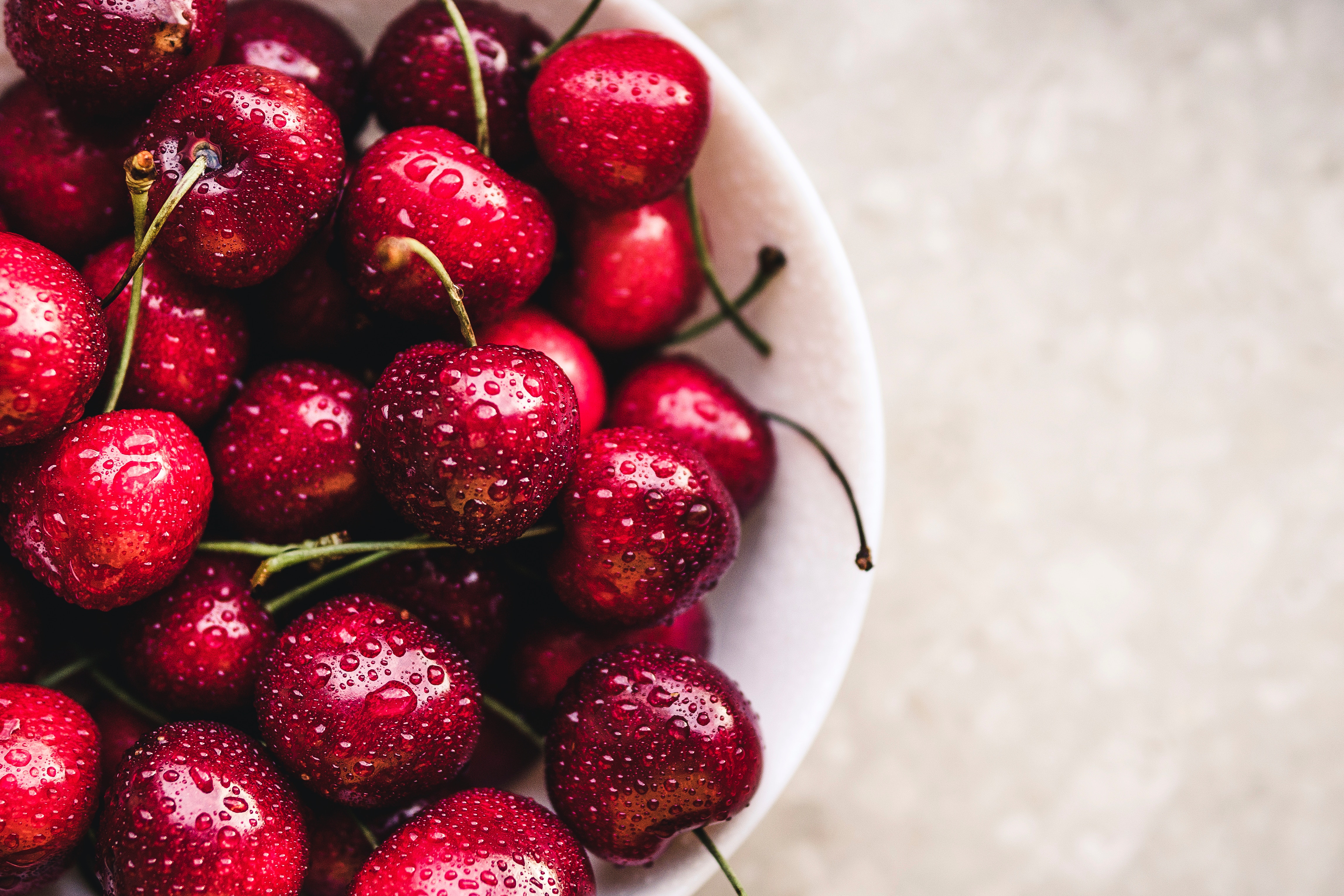 berries, sweet cherry, food, cherry, drops, ripe QHD