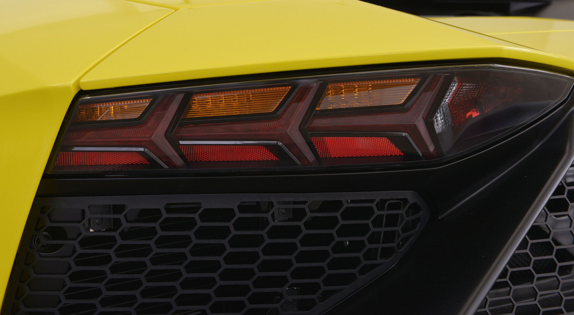 Descarga gratuita de fondo de pantalla para móvil de Lamborghini, Superdeportivo, Vehículos, Lamborghini Aventador Lp 720 4 50º Aniversario.