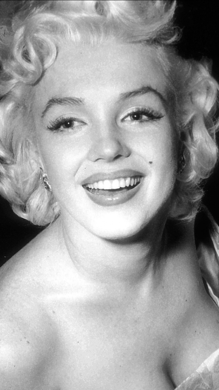 Download mobile wallpaper Marilyn Monroe, Celebrity for free.