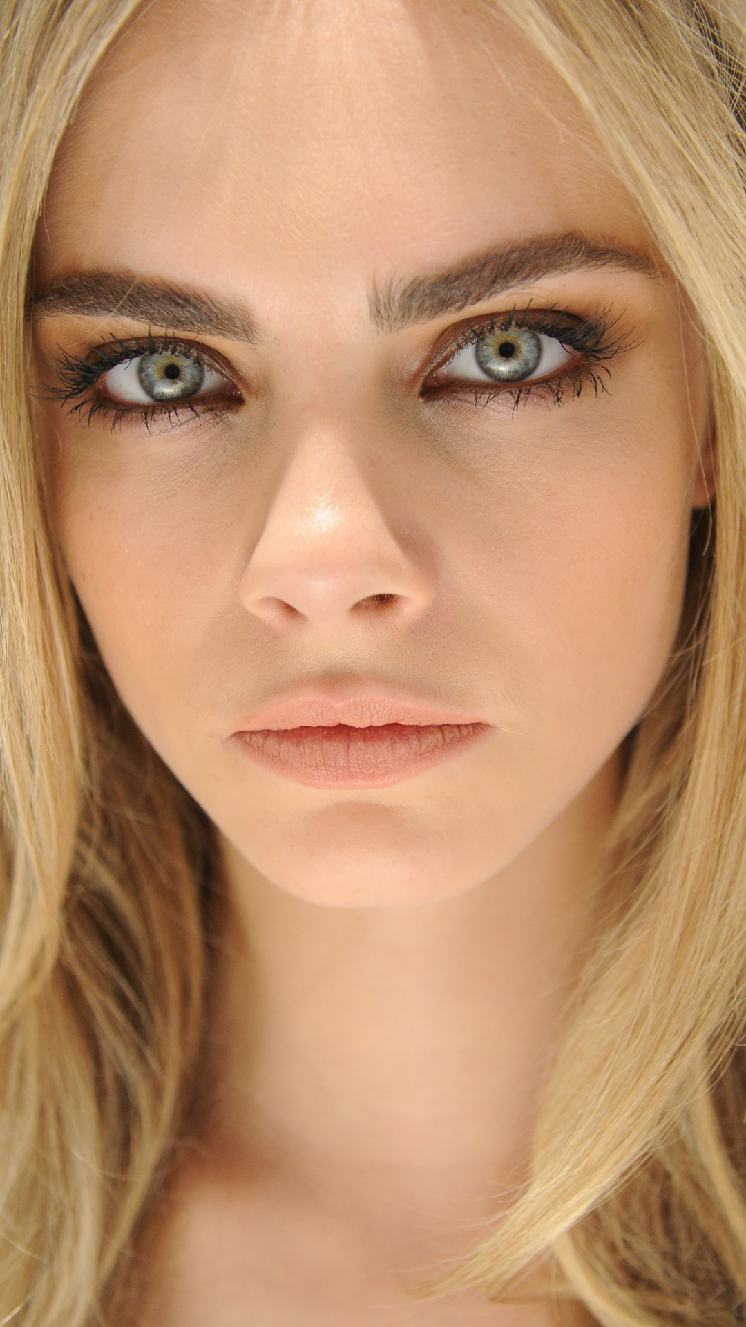 Download mobile wallpaper Celebrity, Cara Delevingne for free.