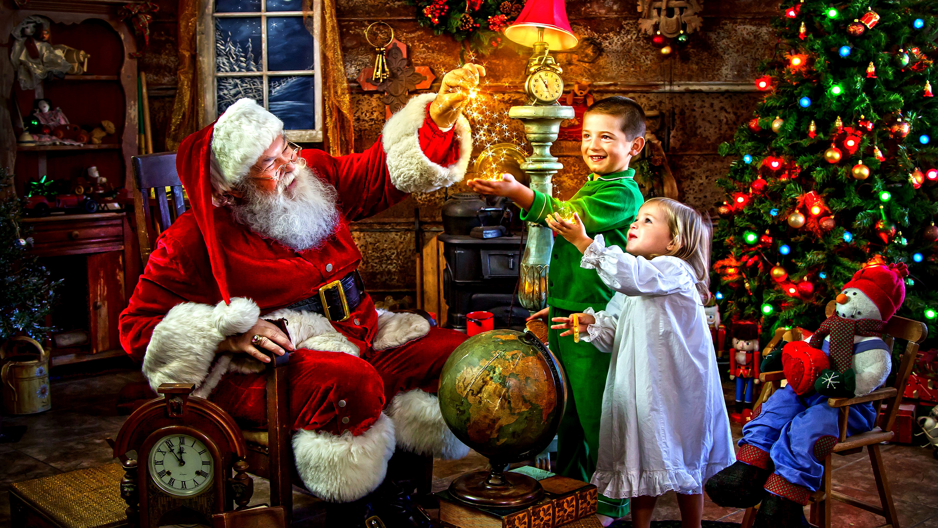 Handy-Wallpaper Feiertage, Weihnachtsmann, Weihnachten, Kind, Magisch kostenlos herunterladen.