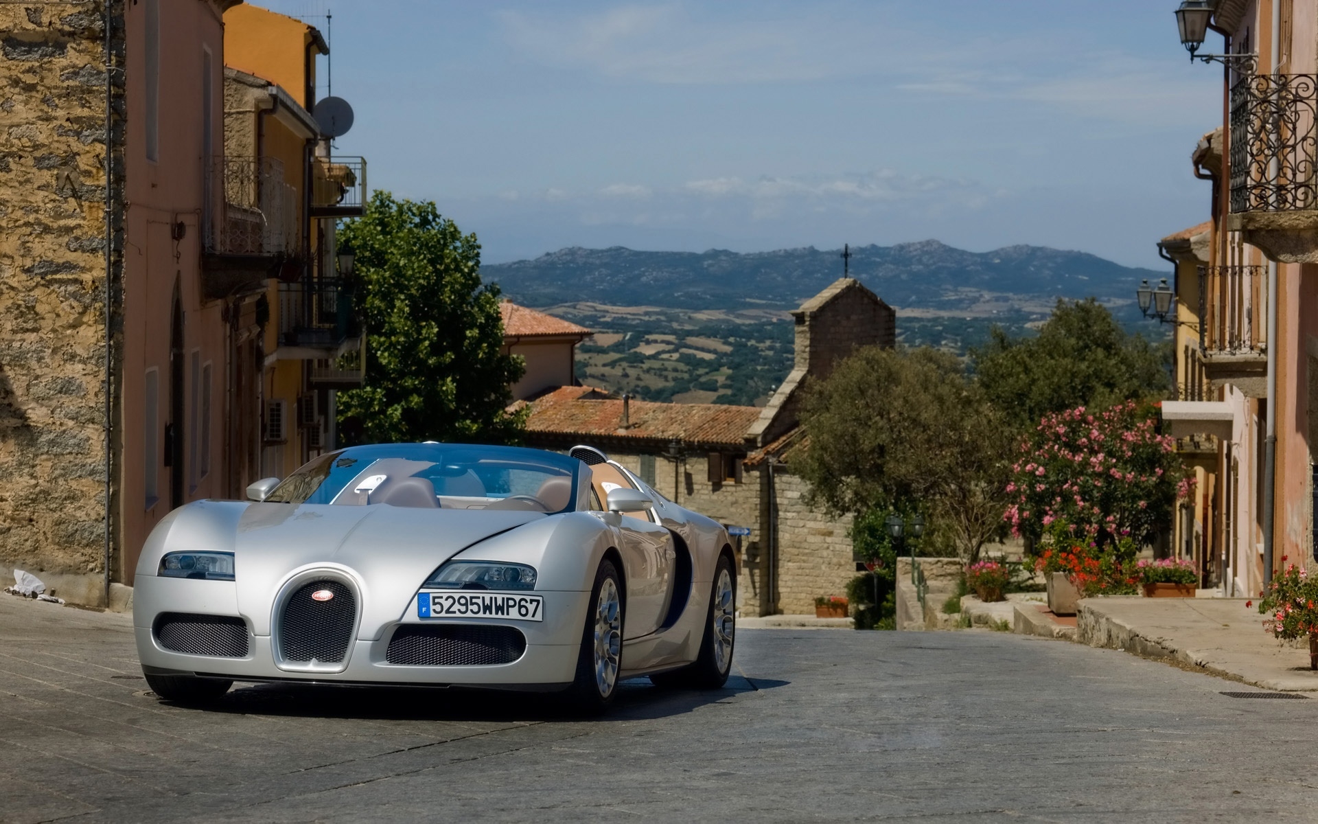 Free download wallpaper Town, Bugatti Veyron, Vehicles, Silver Car on your PC desktop
