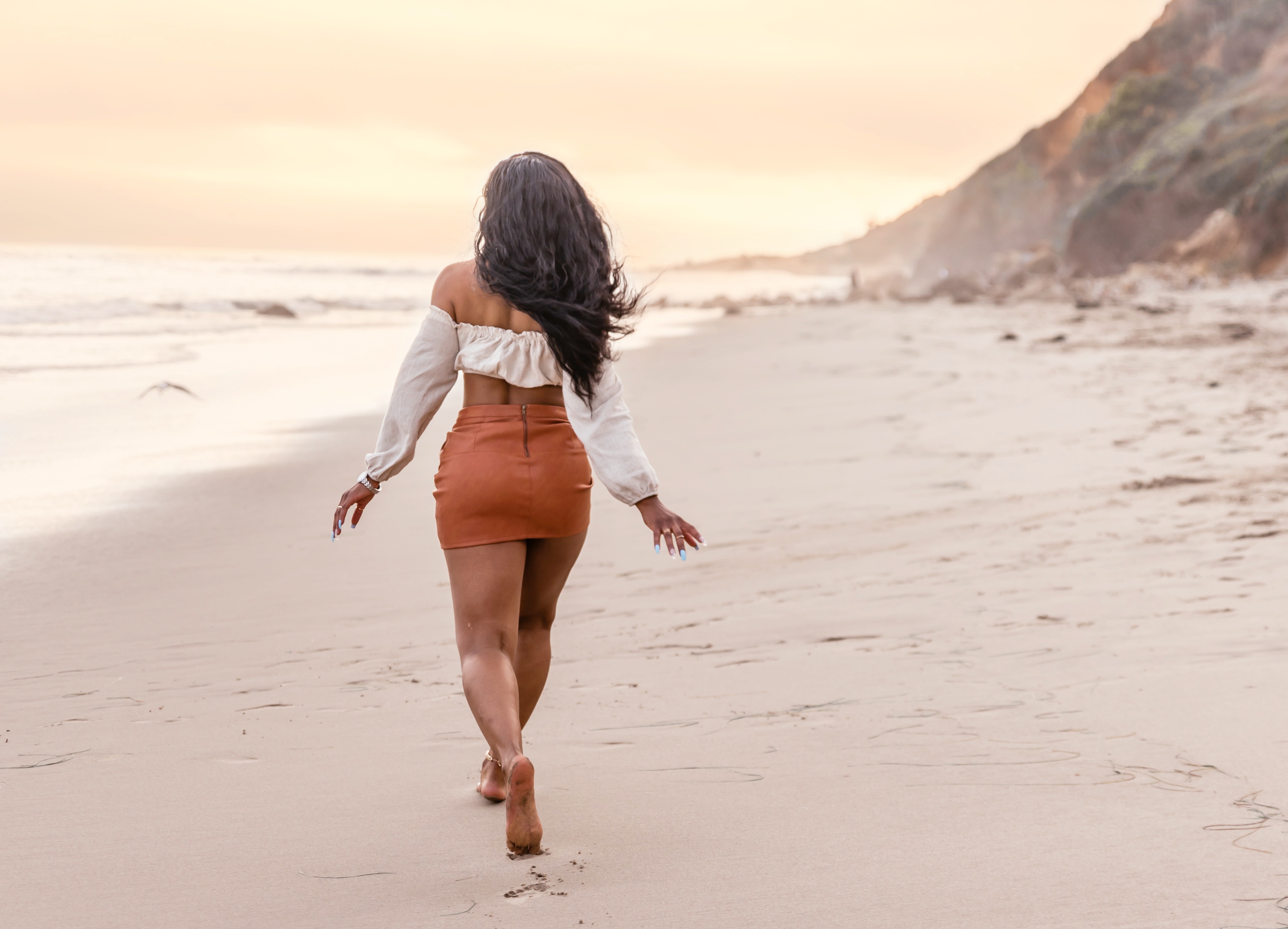 Téléchargez gratuitement l'image Plage, Humeur, Brune, Jupe, Femmes sur le bureau de votre PC