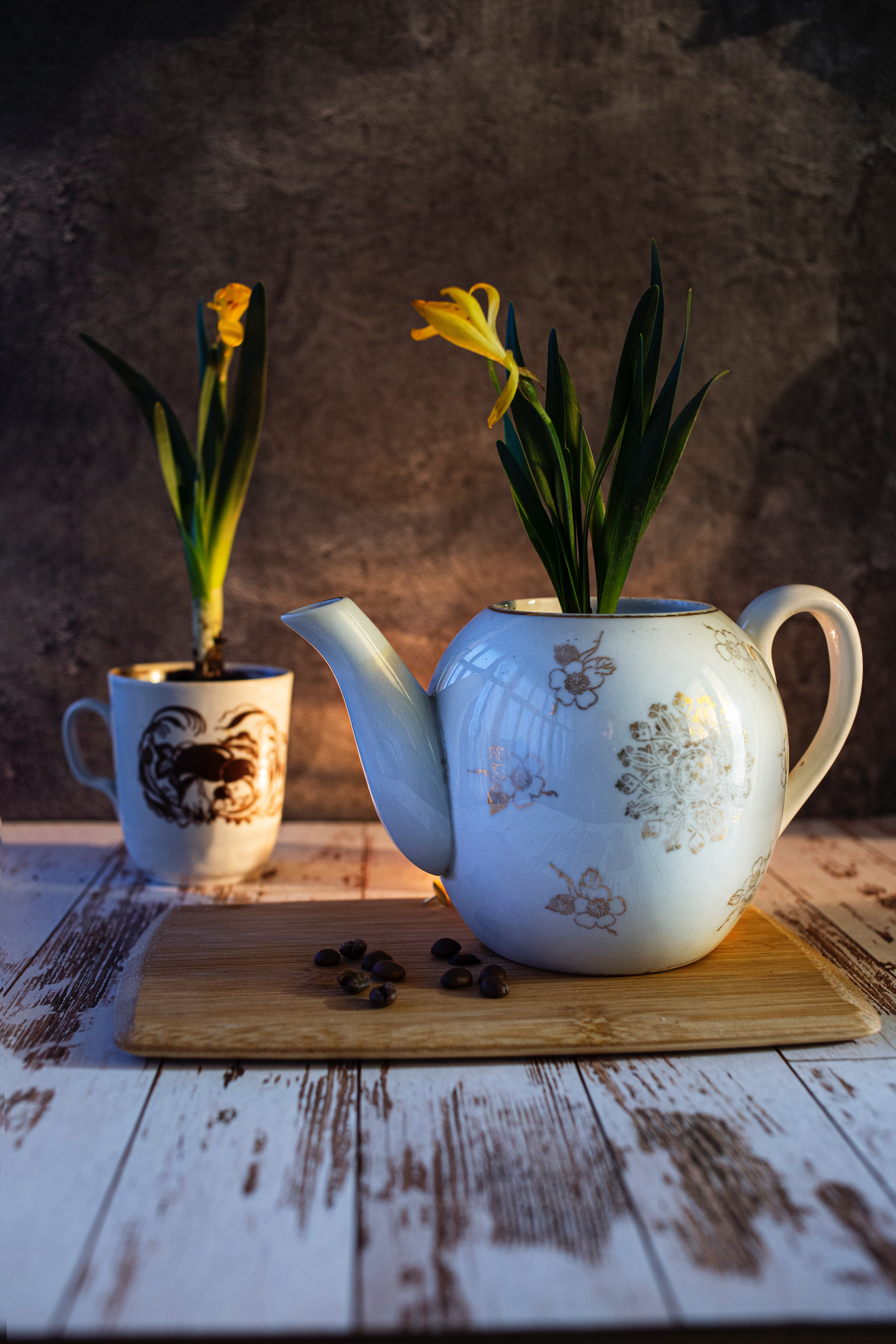Free download wallpaper Flowers, Table, Teapot, Kettle, Mug, Cup on your PC desktop
