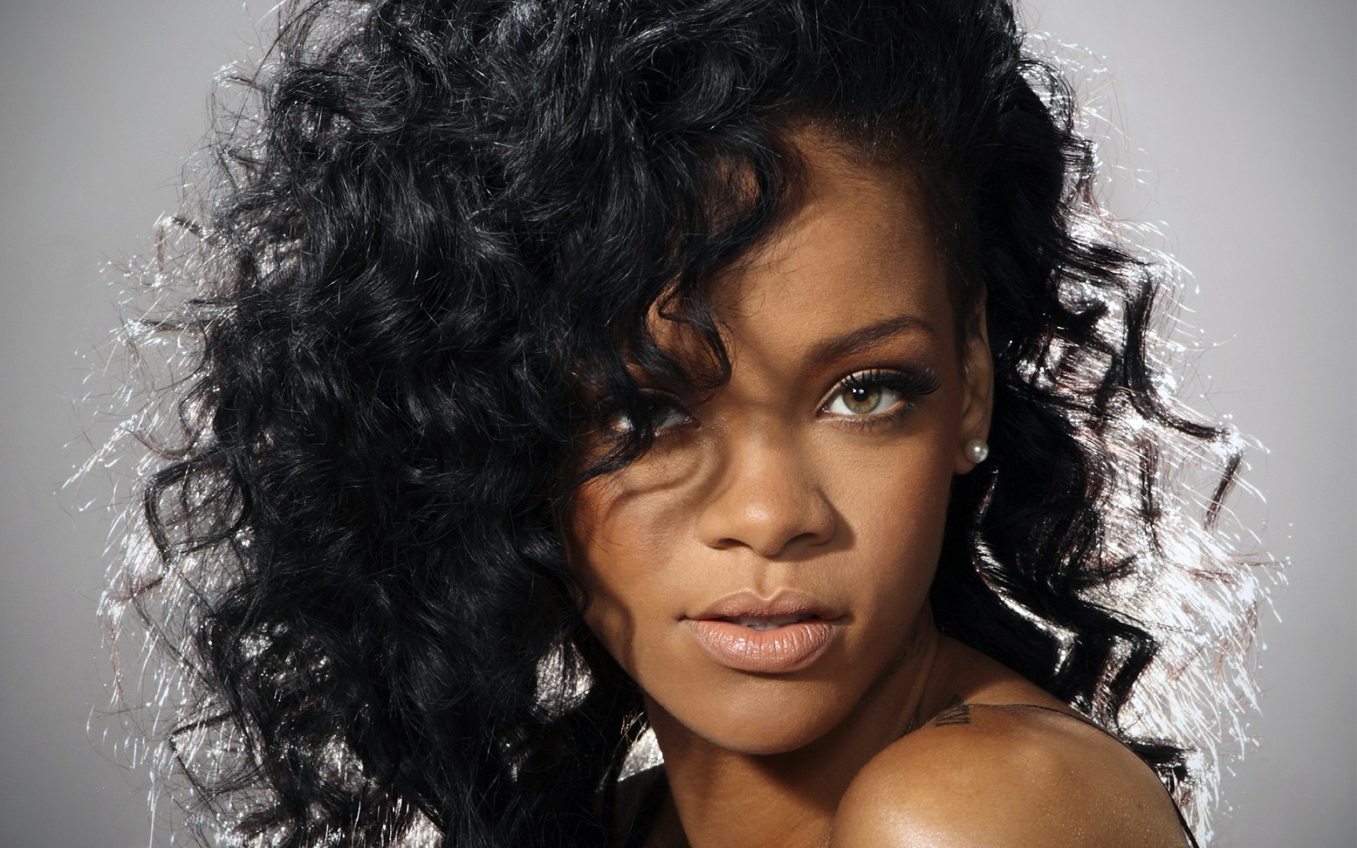 Laden Sie das Musik, Rihanna-Bild kostenlos auf Ihren PC-Desktop herunter
