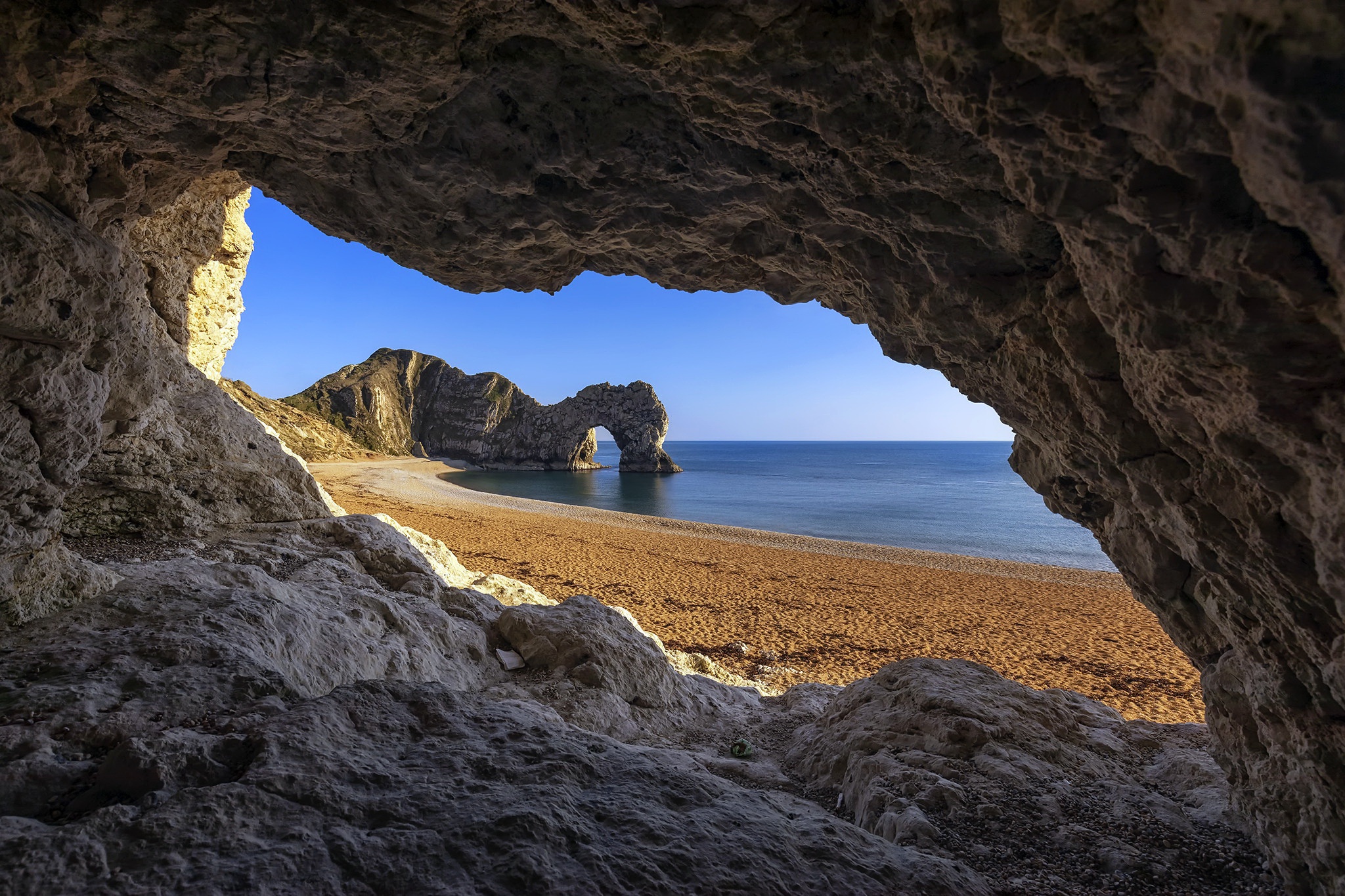 Download mobile wallpaper Beach, Horizon, Earth, Cave, Arch, Durdle Door for free.