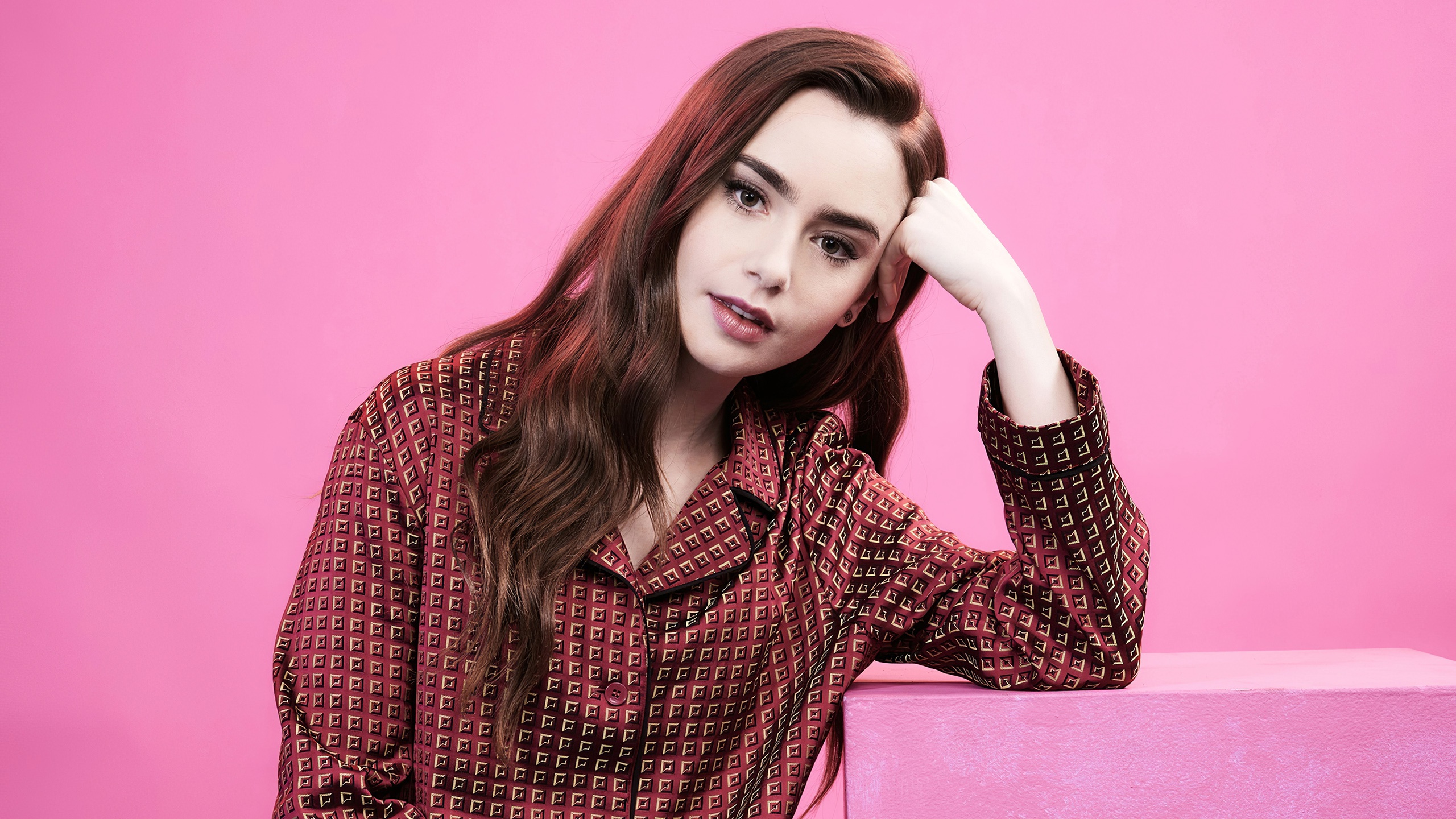 971080 économiseurs d'écran et fonds d'écran Lily Collins sur votre téléphone. Téléchargez  images gratuitement