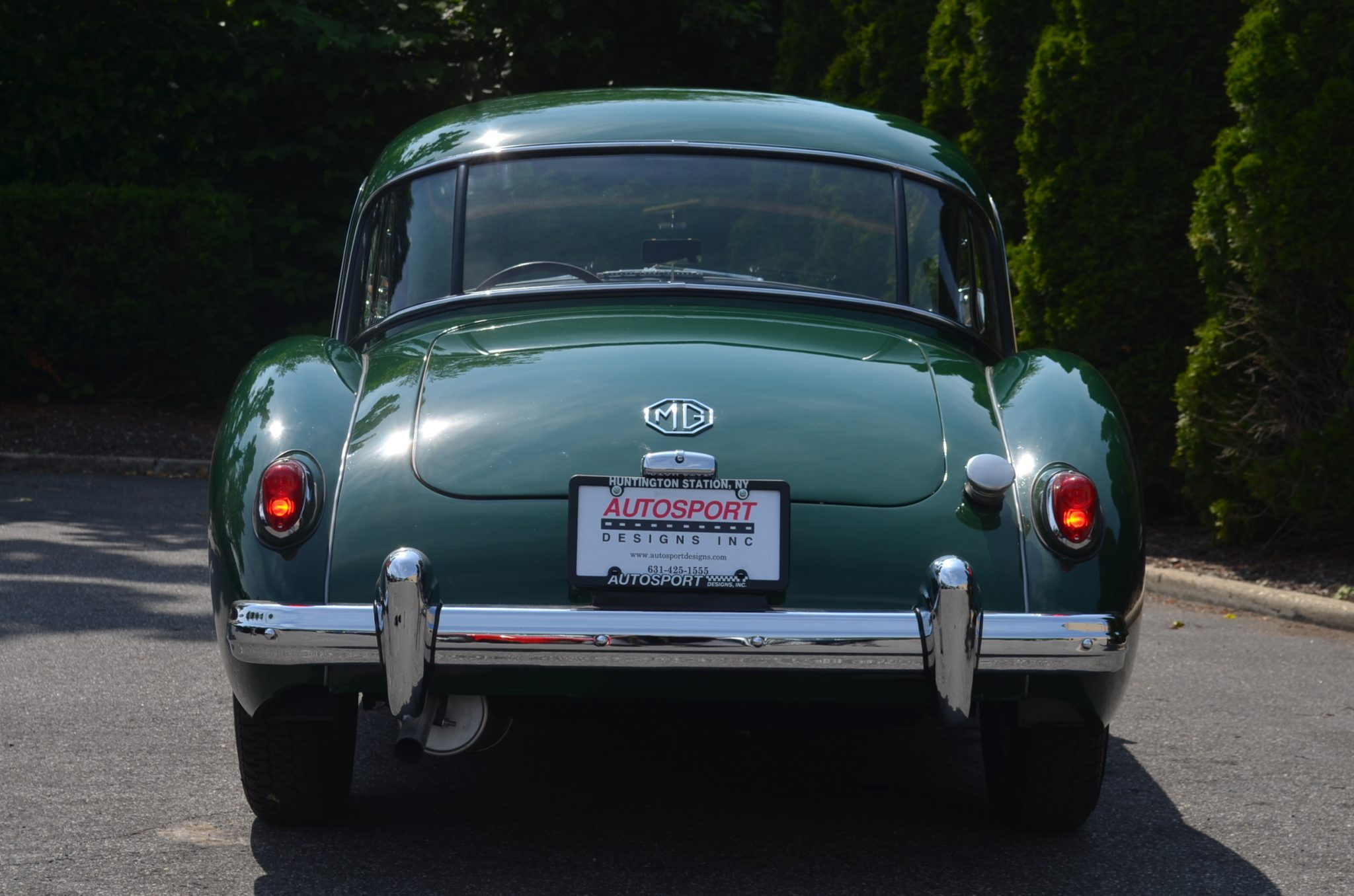 Download mobile wallpaper Car, Old Car, Vehicles, Green Car, Mg Mga 1500 for free.