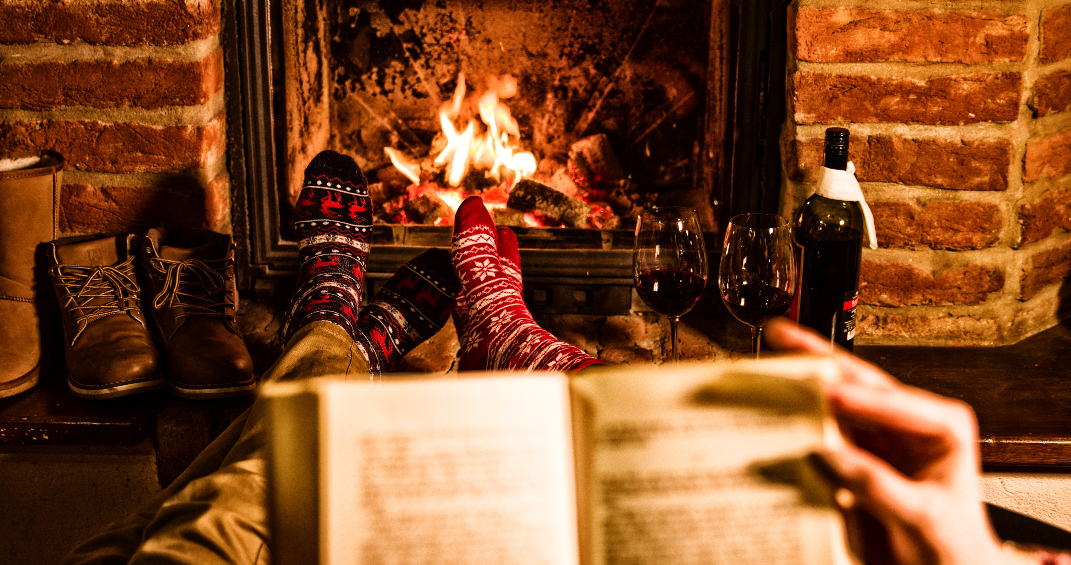 Download mobile wallpaper People, Legs, Glass, Mood, Photography, Fireplace, Wine for free.
