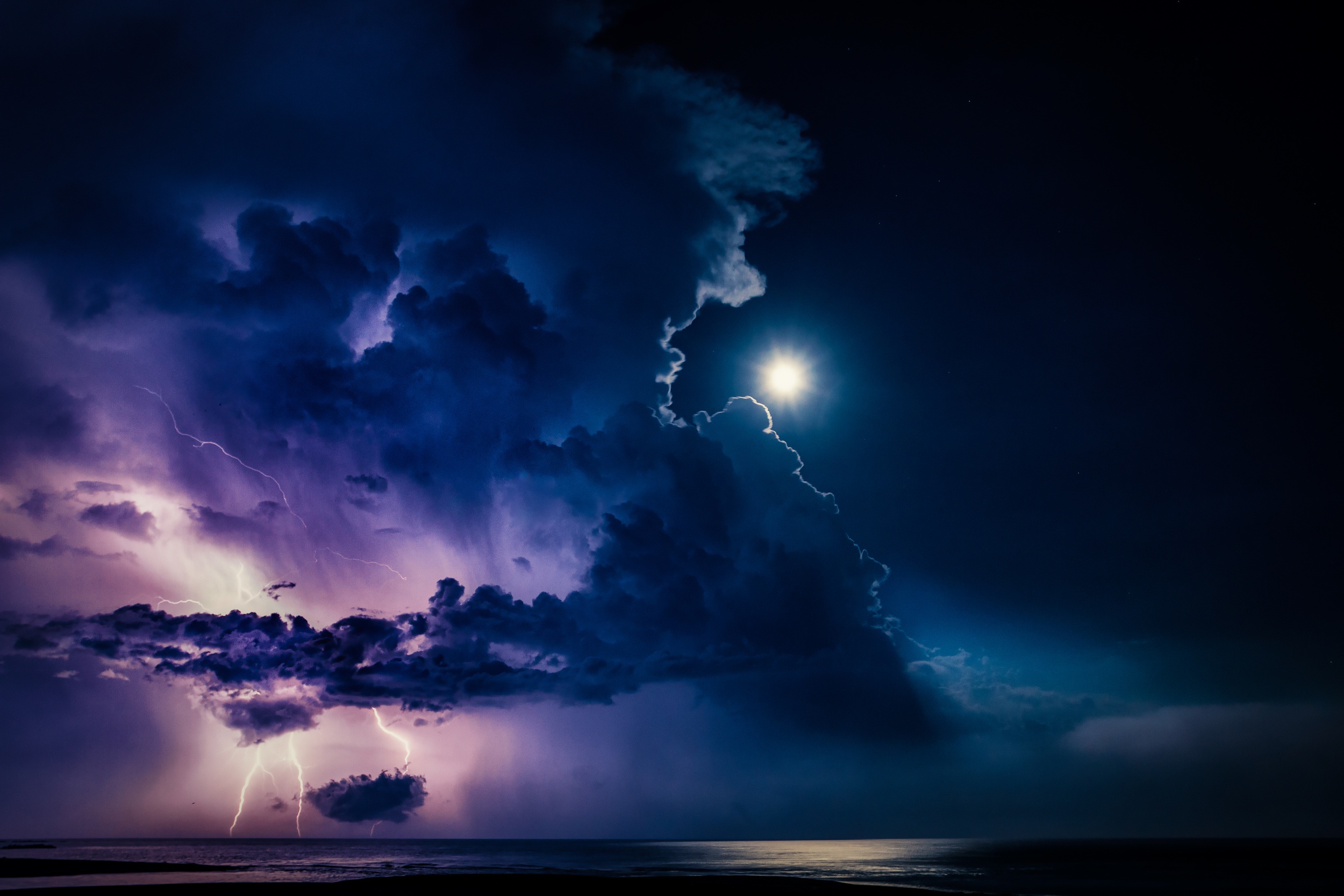 Free download wallpaper Nature, Lightning, Horizon, Ocean, Cloud, Photography on your PC desktop